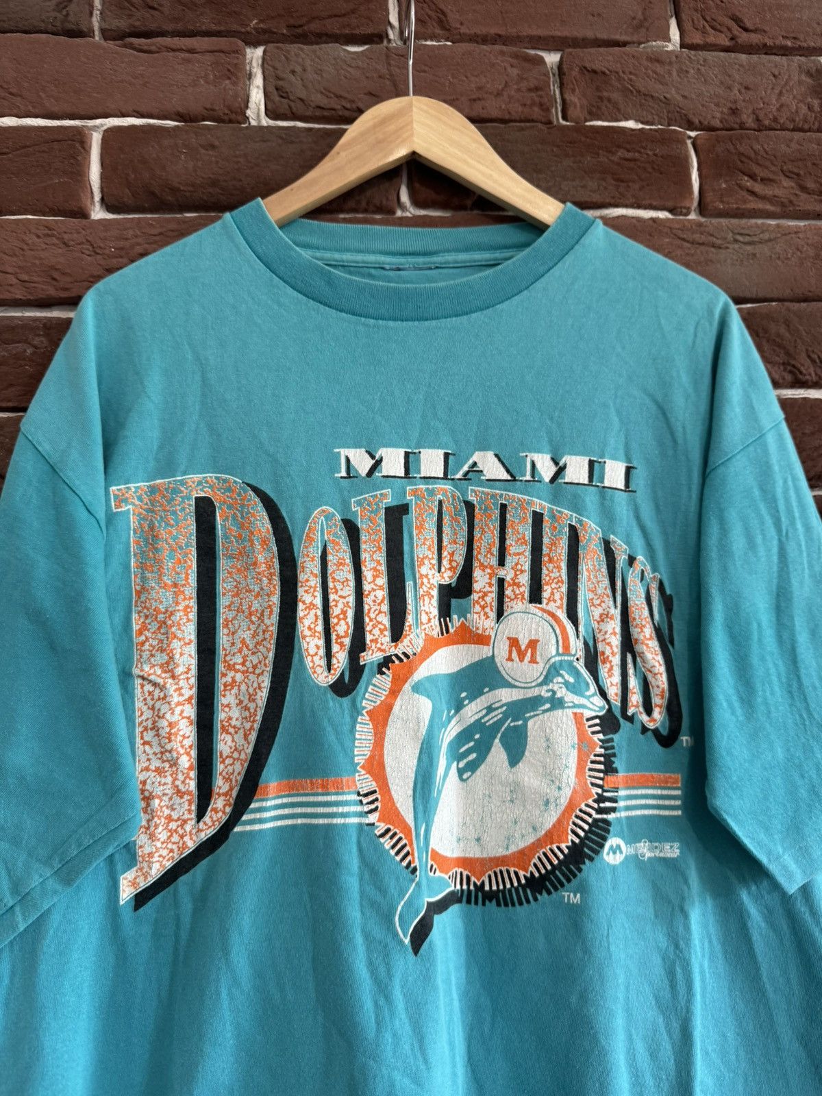 NFL Vintage 90s Miami Dolphins NFL Burst Single Stitch T-Shirt L Size US XL / EU 56 / 4 - 2 Thumbnail