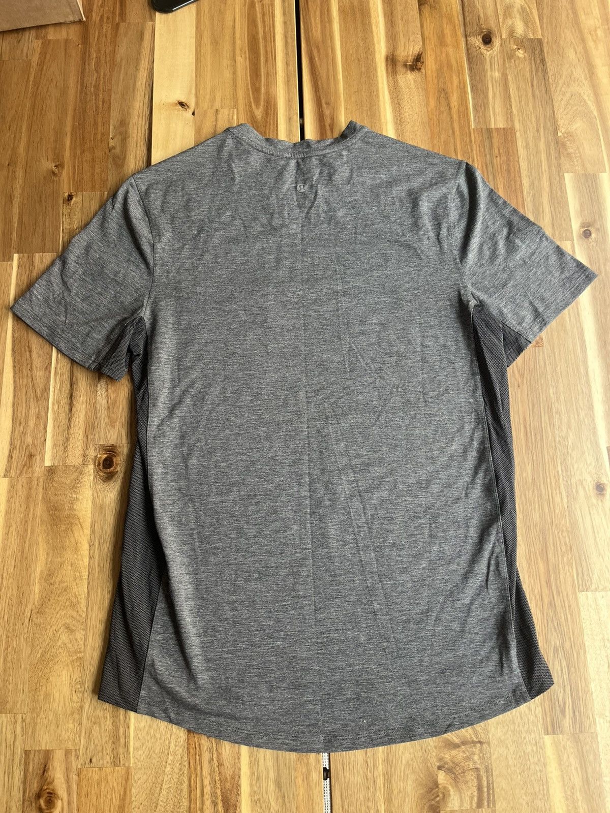 Lululemon Men’s Gray Lululemon T-Shirt Size US S / EU 44-46 / 1 - 2 Thumbnail