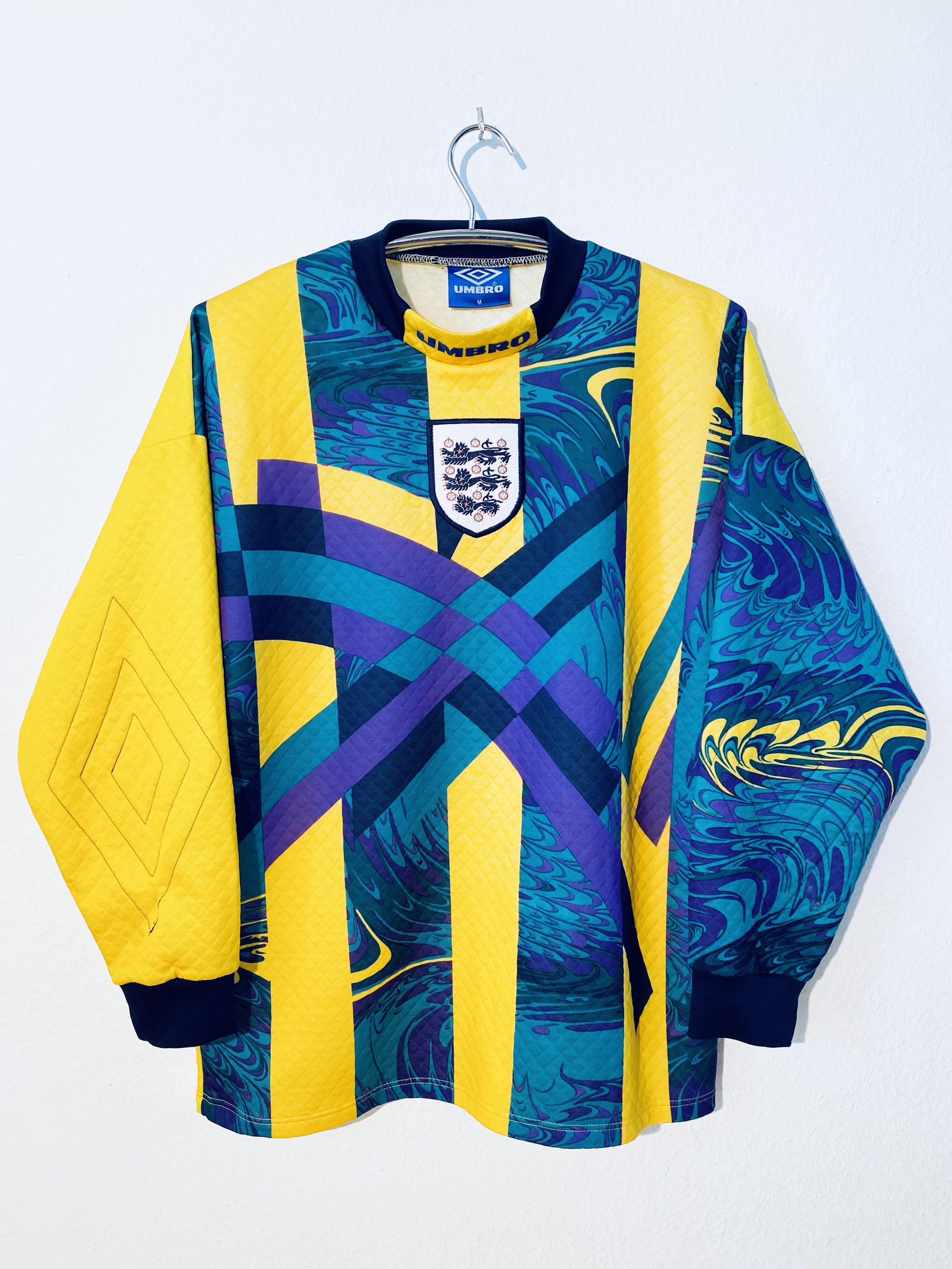 Umbro England Home Goalkeeper Euro 96 Football Shirt Jersey Size US M / EU 48-50 / 2 - 1 Thumbnail