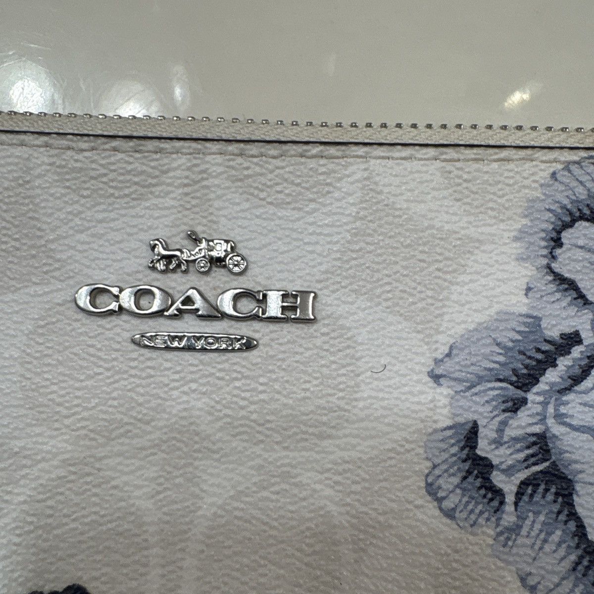 Coach floral coach wristlet Size ONE SIZE - 1 Thumbnail