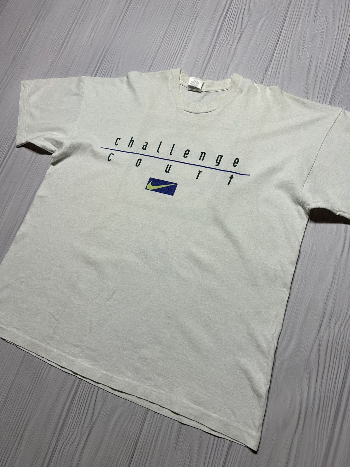 Nike Vintage Nike Challenge Court Big Graphic Logo Size XL Size US XL / EU 56 / 4 - 3 Thumbnail