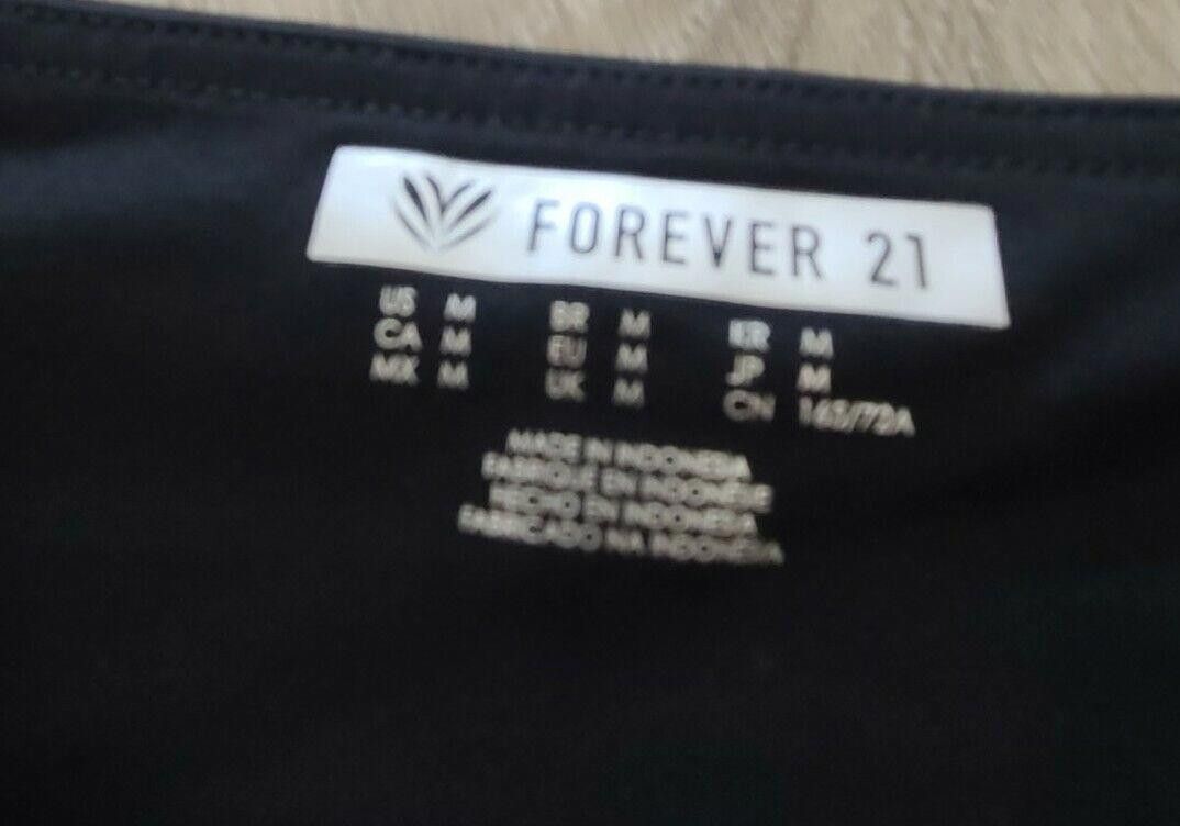 Forever 21 Forever 21 Leggings Medium Black Mesh Stretch Ankle Capri Size 32" / US 10 / IT 46 - 2 Thumbnail