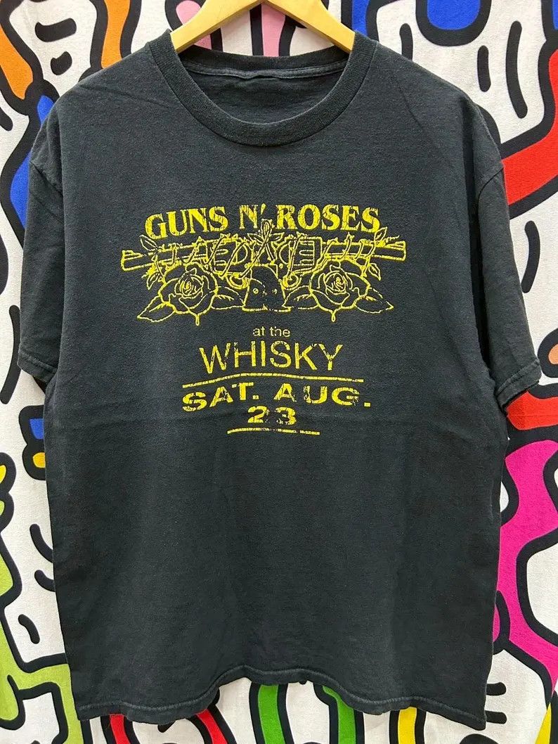 Guns N' Roses Vintage 2000s Guns n Roses tshirt size L Size US L / EU 52-54 / 3 - 2 Thumbnail