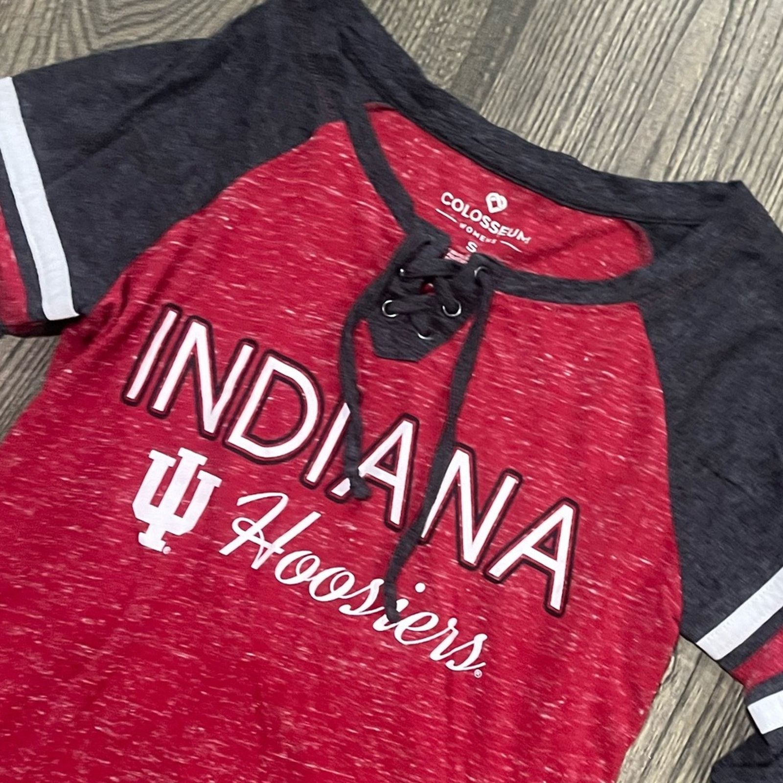 Vintage Colosseum Indiana Hoosiers Lace-Up T-Shirt Size S Size S / US 4 / IT 40 - 2 Thumbnail