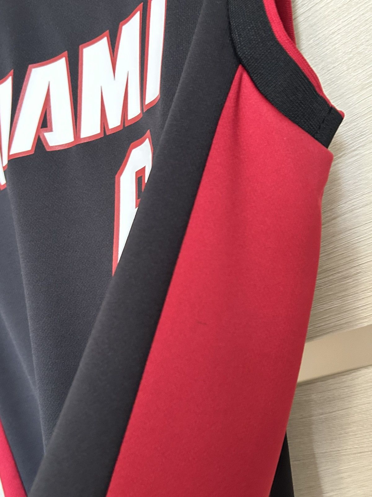 Adidas Adidas NBA Miami Lebron James 6 Vintage man’s jersey size S Size US S / EU 44-46 / 1 - 10 Thumbnail