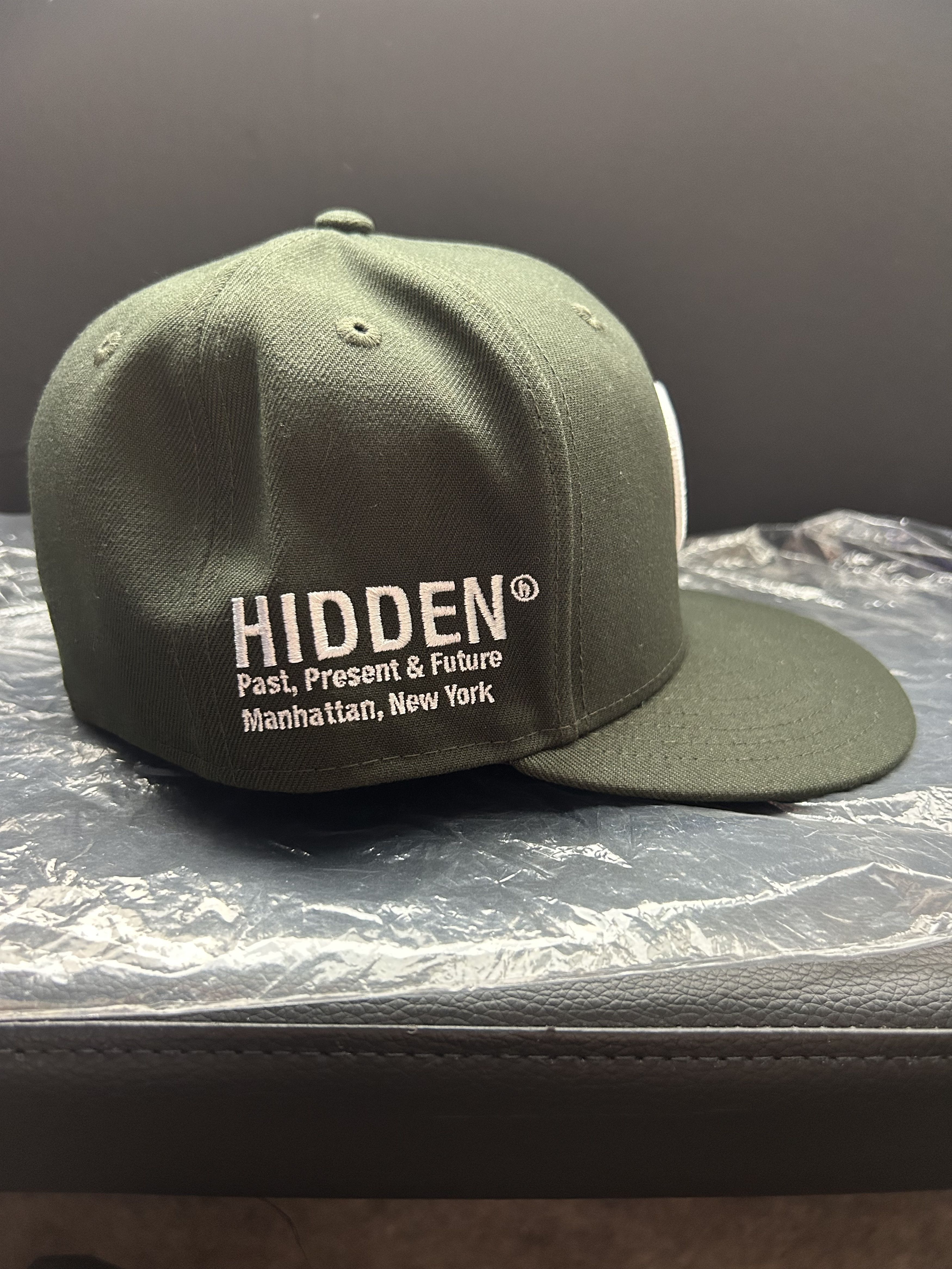 HIDDEN × New Era Hidden NY New Era 59FIFTY Olive Green Hat NWOT Size 7 Size ONE SIZE - 3 Thumbnail