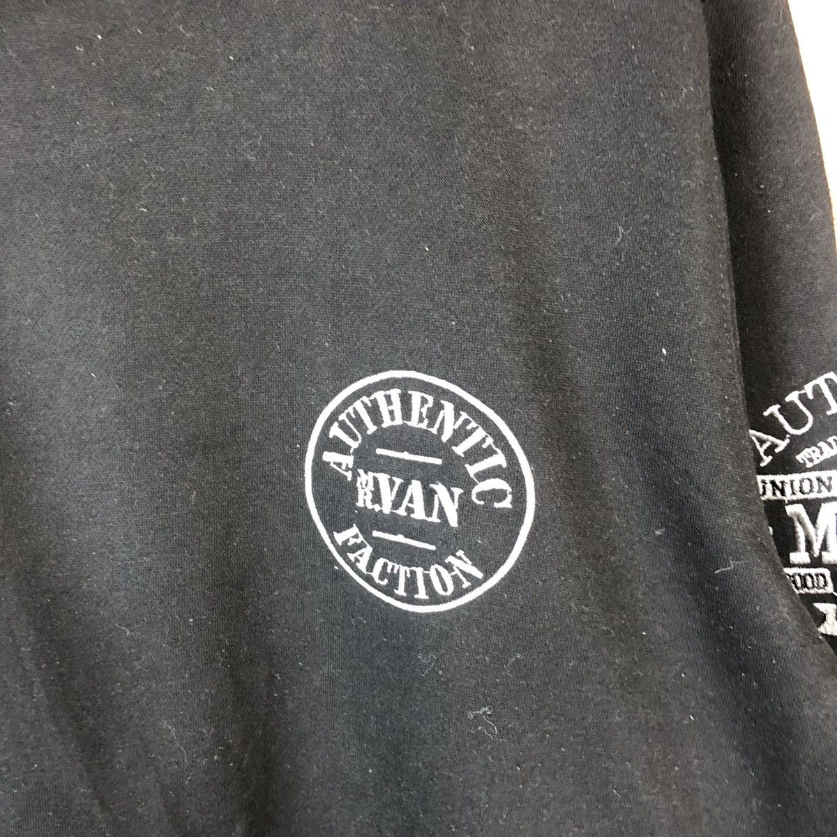 Japanese Brand × Van Mr Van vintage Black Sweatshirt #A2033 Size US M / EU 48-50 / 2 - 10 Thumbnail
