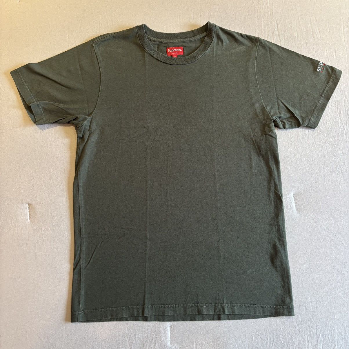 Supreme Supreme Men’s Olive Green T-shirt Size US M / EU 48-50 / 2 - 1 Thumbnail
