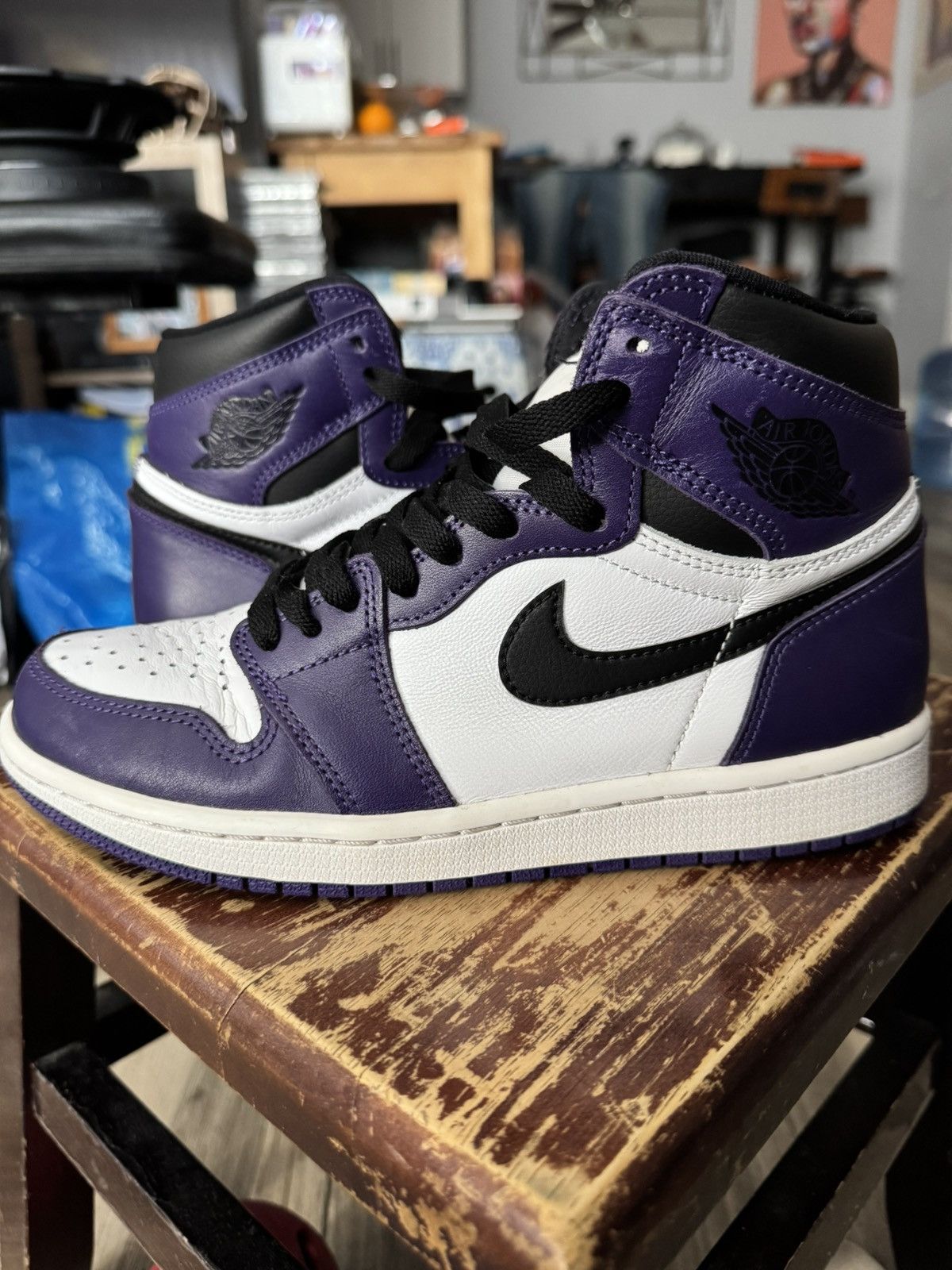 Jordan Brand Jordan 1 Retro High Court Purple Size US 7 / EU 40 - 1 Thumbnail