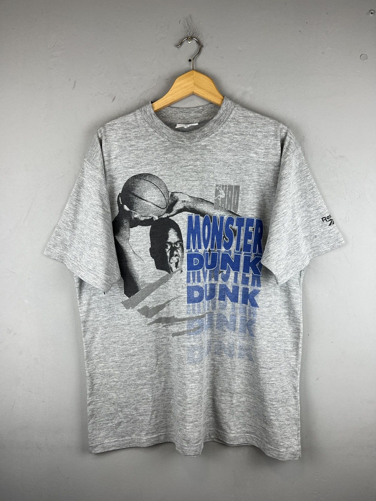 NBA × Reebok × Vintage VTG Reebok Shaq 1992 Monster Dunk Shaquille O'Neal TEE Size US XL / EU 56 / 4 - 1 Thumbnail
