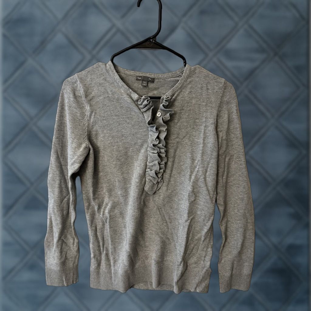 Gap VINTAGE Gap Gray Ruffle Collar Henley Long Sleeve Blouse Women Medium Size M / US 6-8 / IT 42-44 - 1 Thumbnail
