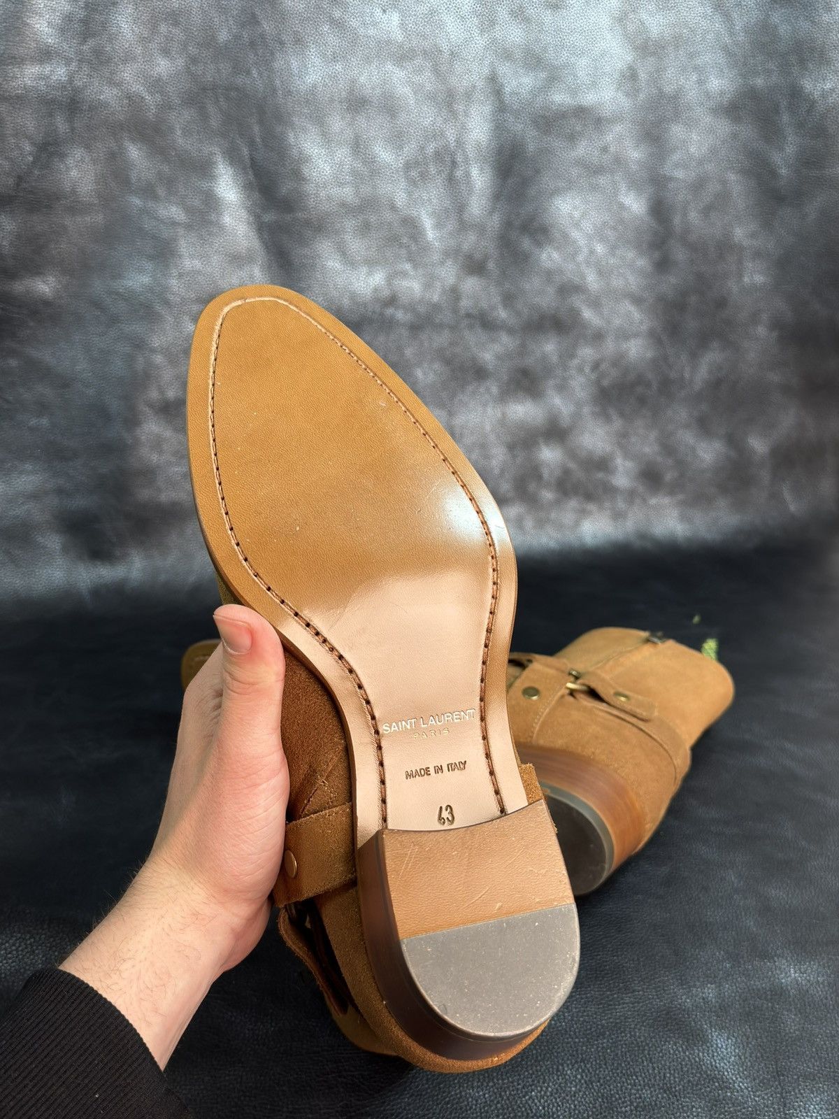 Yves Saint Laurent Yves Saint Laurent Wyatt Boot Suede Size US 9 / EU 42 - 9 Thumbnail
