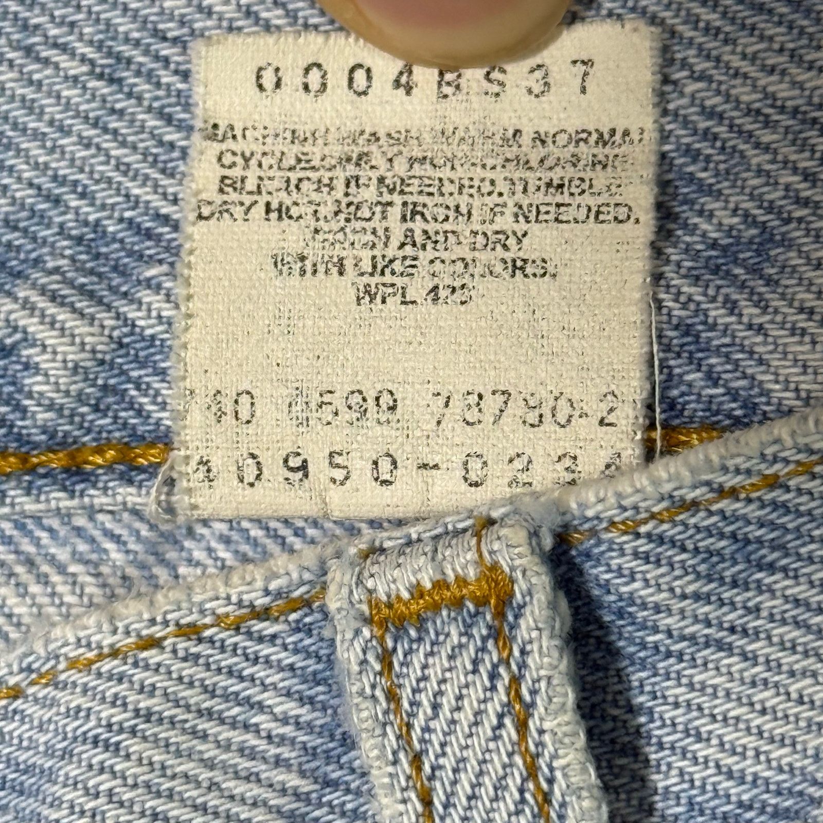 Levi's Vintage Levi’s 550 Jeans Light Wash Distressed USA 29x25 Y2K Size 29" - 8 Thumbnail