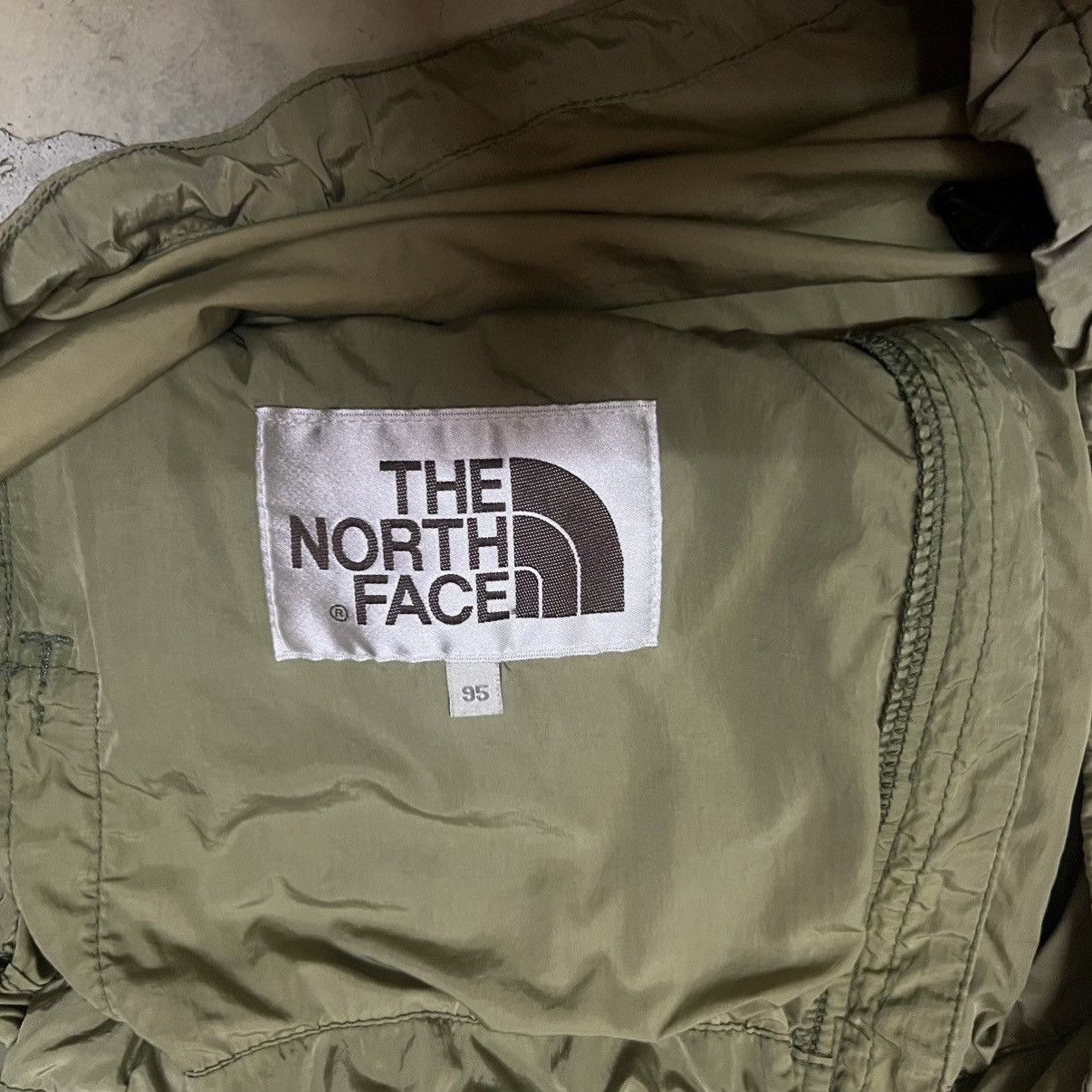 The North Face The North Face Windbreaker Light Jacket Size US M / EU 48-50 / 2 - 5 Thumbnail