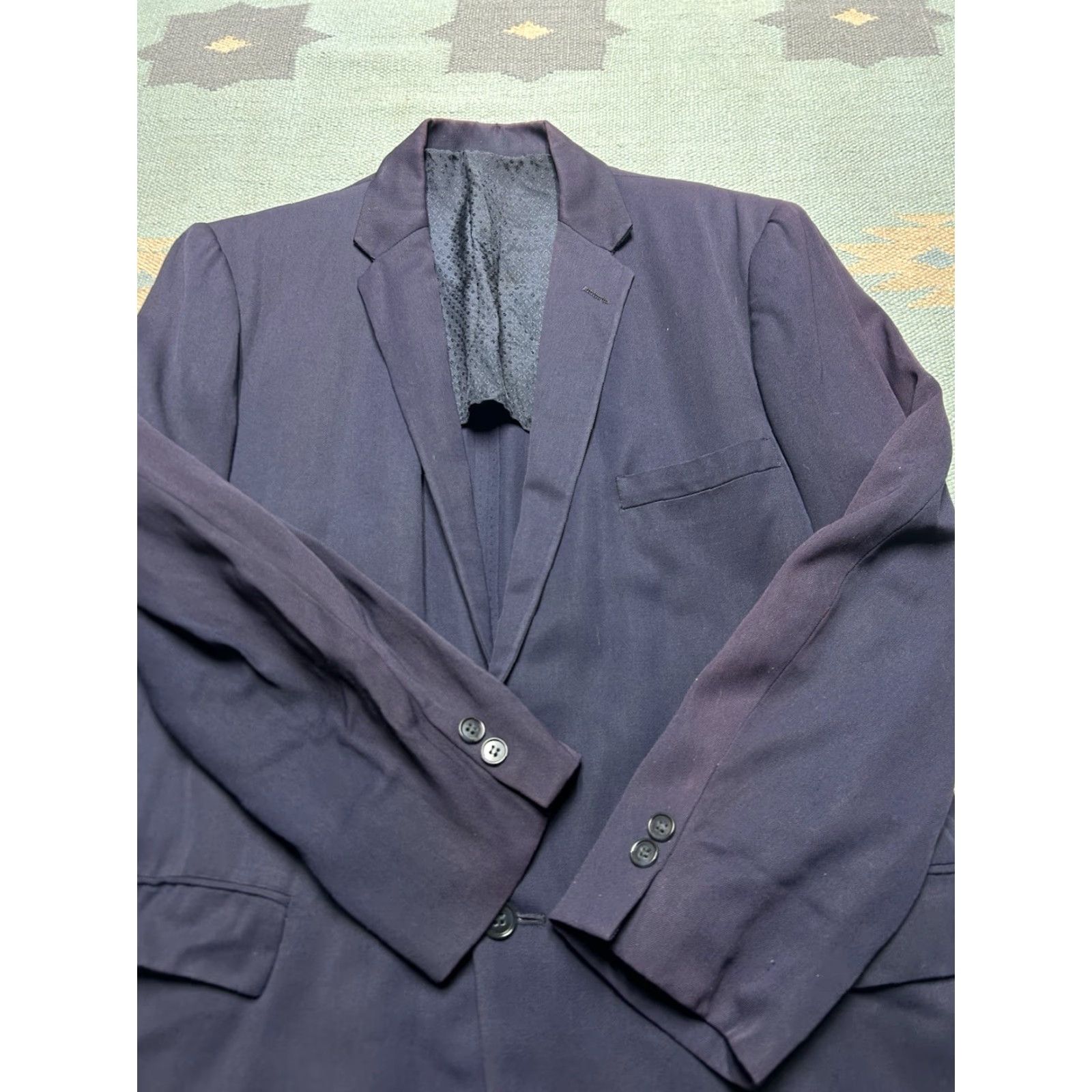 Vintage VINTAGE 1950s sport coat blazer gabardine faded navy blue Union men’s 40? 40 Navy Gabardine Union Mens 1950s Sports Coat Blazer Vintage Mens Size 40R - 3 Thumbnail