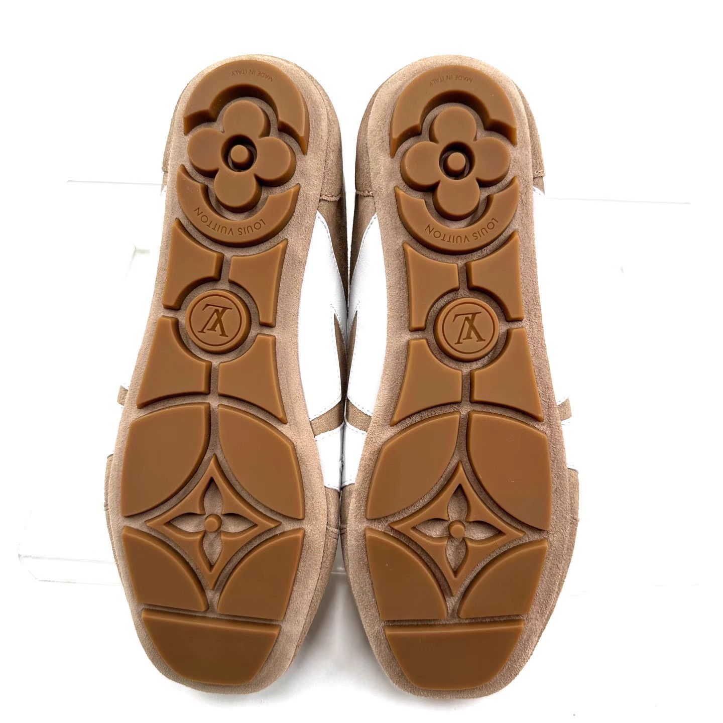 Louis Vuitton Louis Vuitton Khaki Suede Trainer-Ballet Shoes K12 Size US 7 / IT 37 - 4 Thumbnail