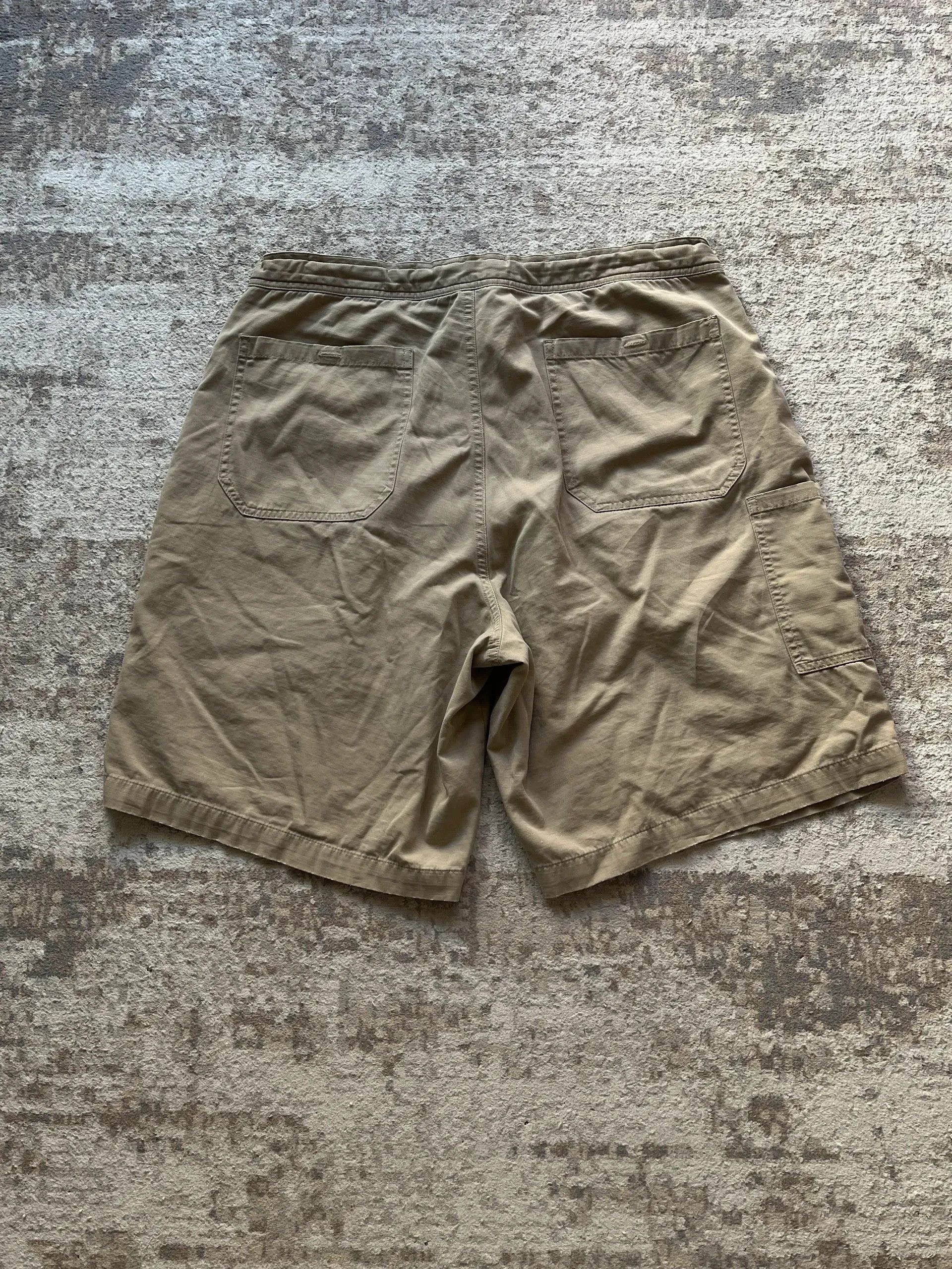 Polo Ralph Lauren Polo Ralph Lauren Shorts Vintage 1990s Dominican Republic Size US 34 / EU 50 - 2 Thumbnail