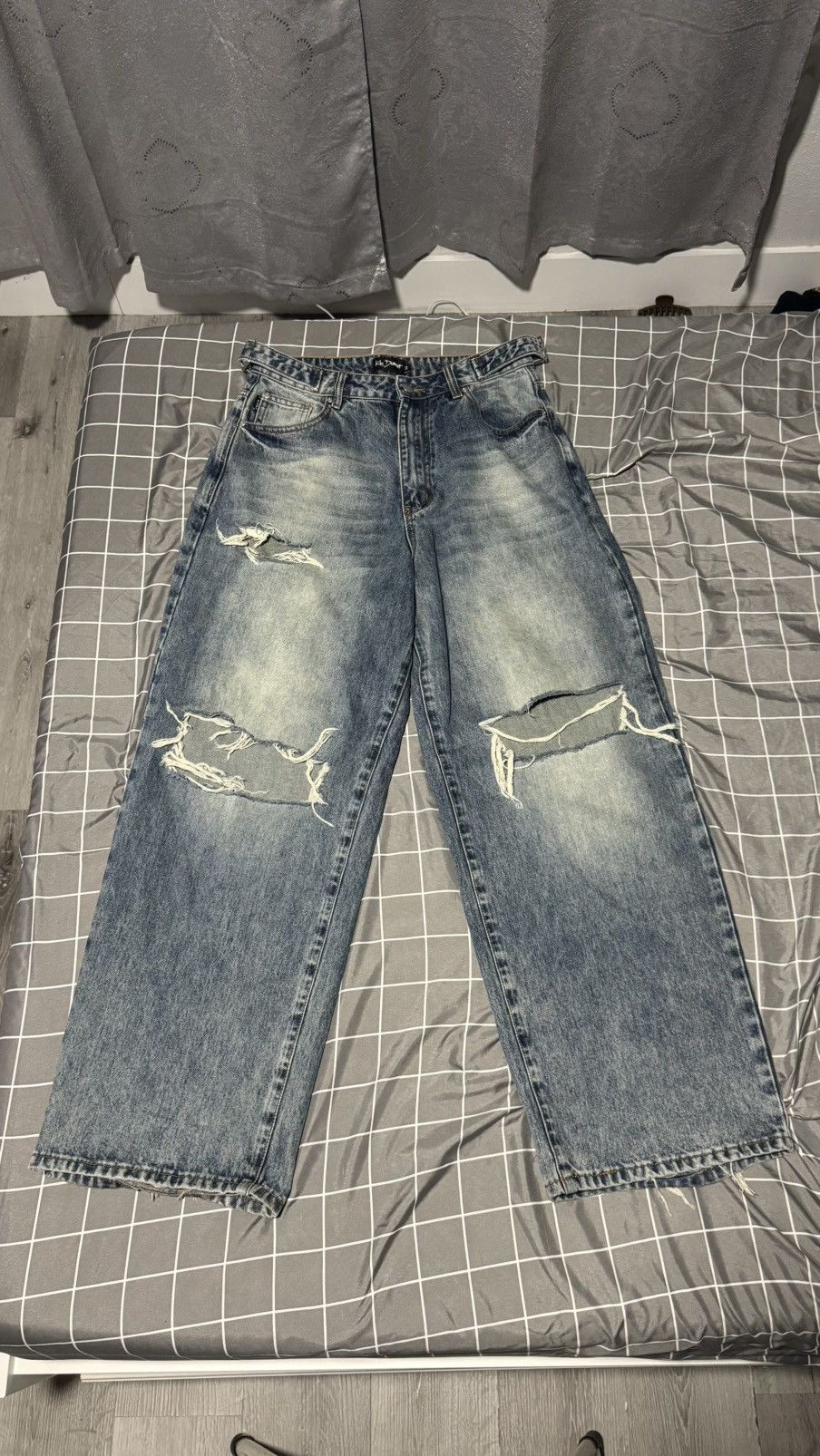 Other KIN DISTRICT DISTRESSED DENIM Size US 29 - 1 Thumbnail