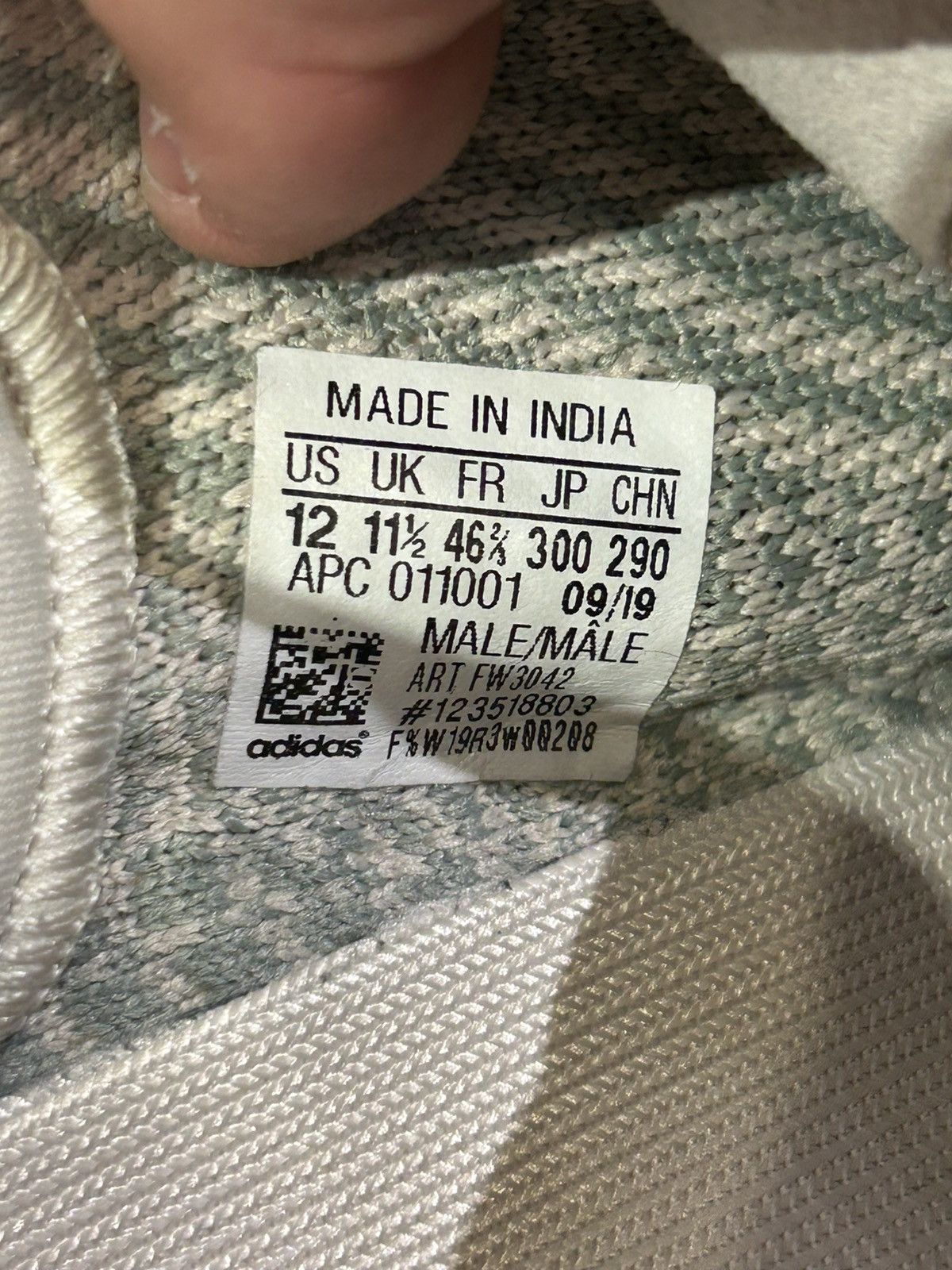 Yeezy Yeezy 350 Citrin Size US 12 / EU 45 - 9 Thumbnail