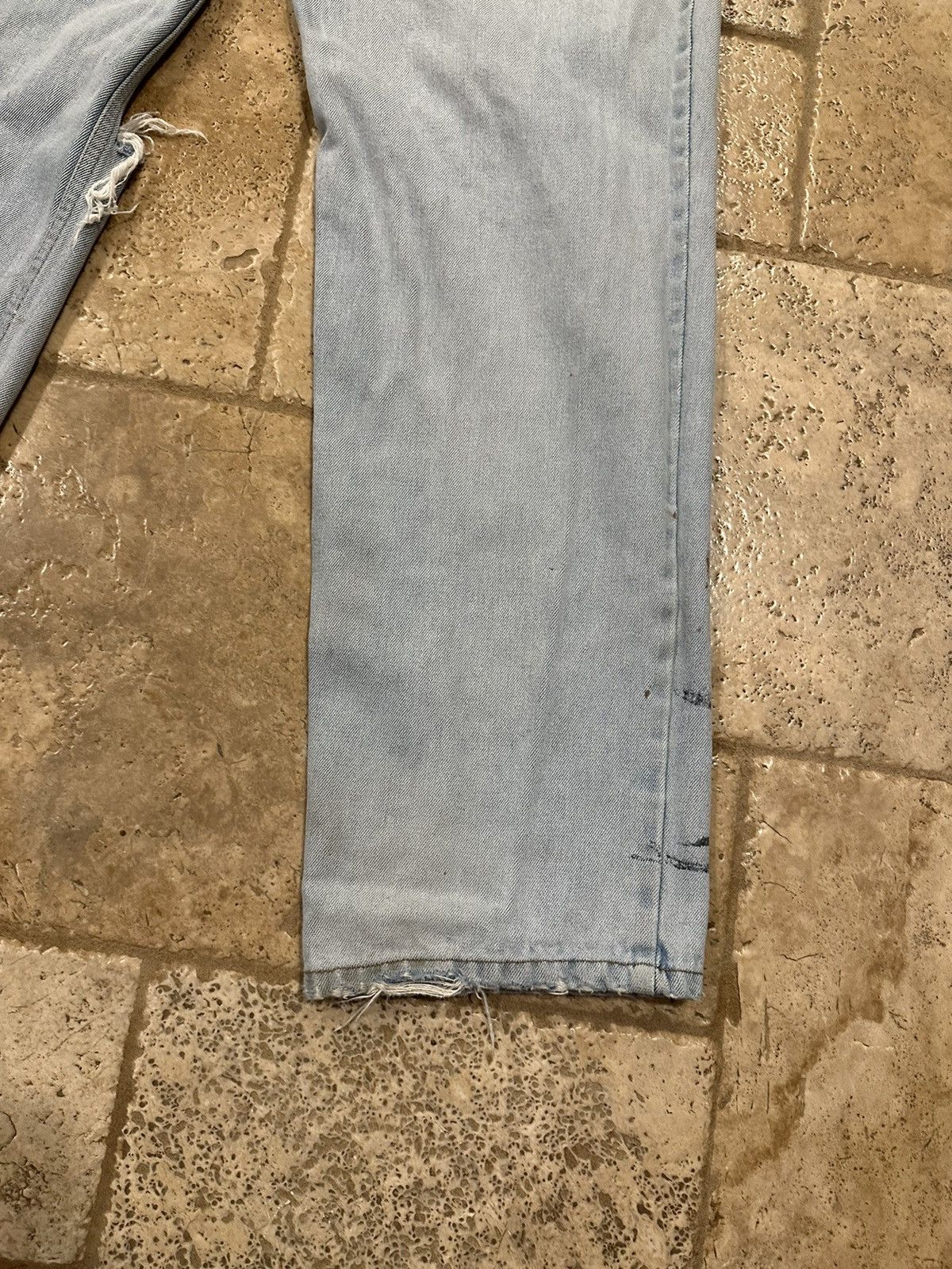 Vintage Vintage B.E. Blue Light Wash Distressed Trashed Denim Jeans Size US 36 / EU 52 - 10 Thumbnail