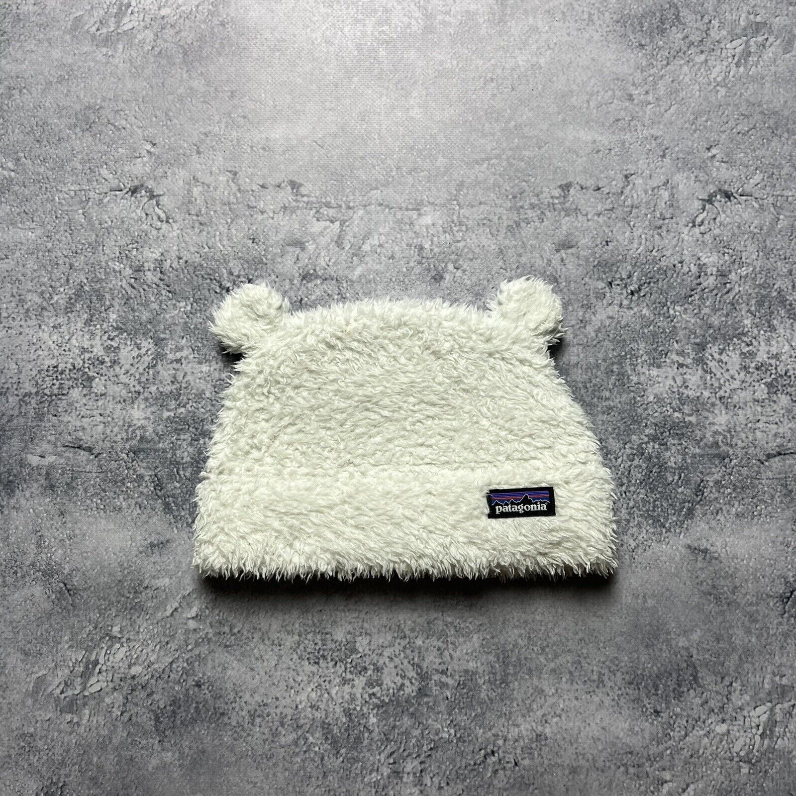 Patagonia Patagonia Furry Hat Kid's White Polyester Size 24M ` Size ONE SIZE - 1 Thumbnail