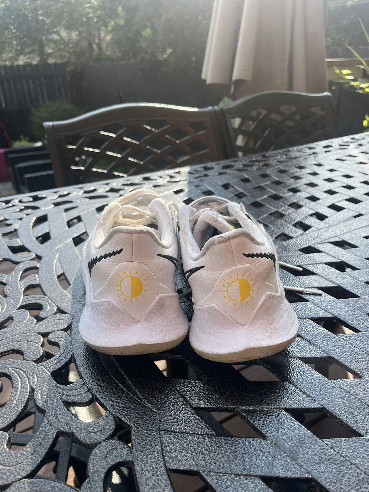 Nike Nike Kyrie 3 low ‘eclipse’ Size US 10 / EU 43 - 3 Thumbnail