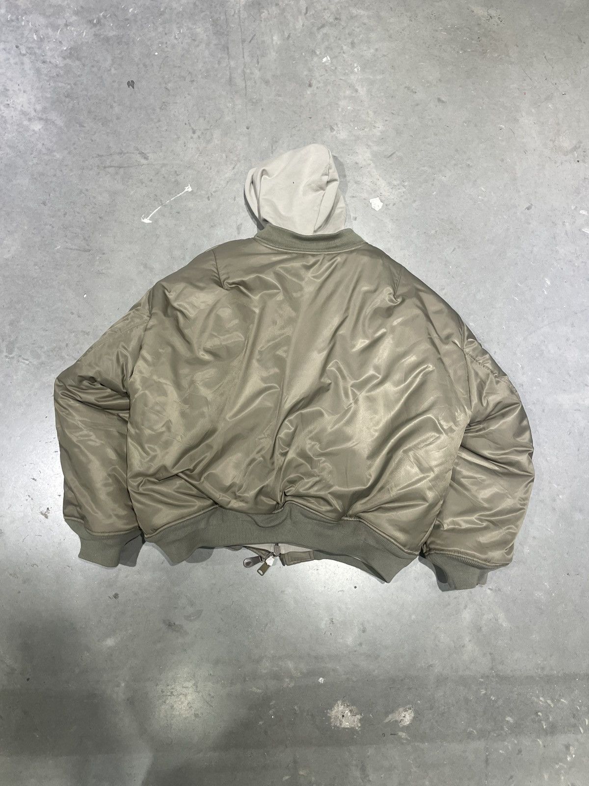 Balenciaga SS23 Balenciaga All In Nylon Bomber Jacket Size US S / EU 44-46 / 1 - 6 Thumbnail
