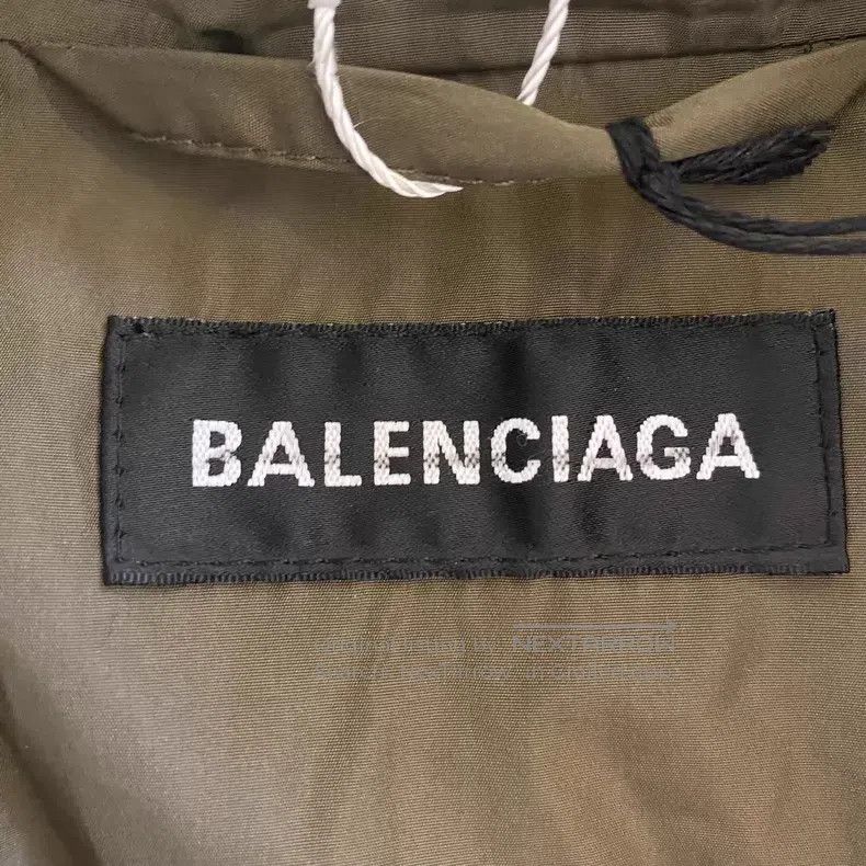 Balenciaga Balenciaga Military Green Letter Logo Printed Long Sleeve Size US S / EU 44-46 / 1 - 5 Thumbnail