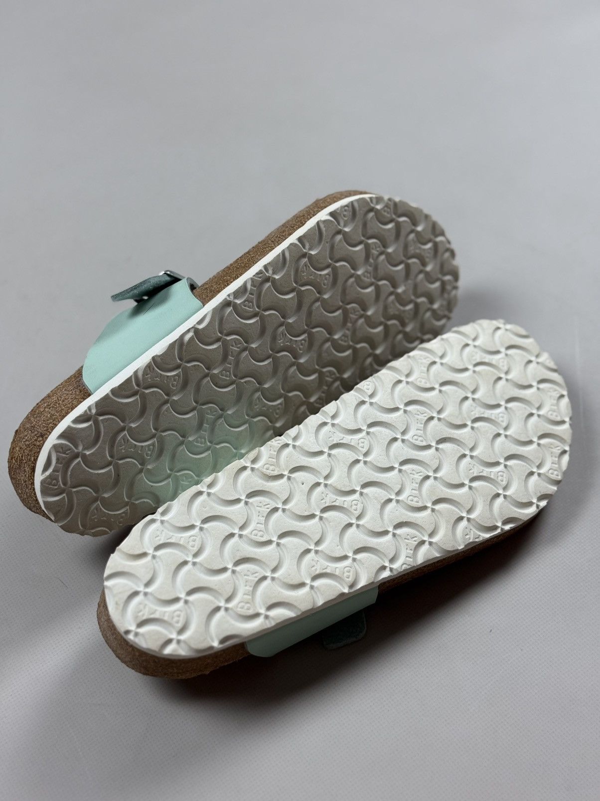 Birkenstock Birkenstock Gizeh Ladies Sandals Shoes Size 42 / US 11 Size US 12 / IT 42 - 14 Thumbnail