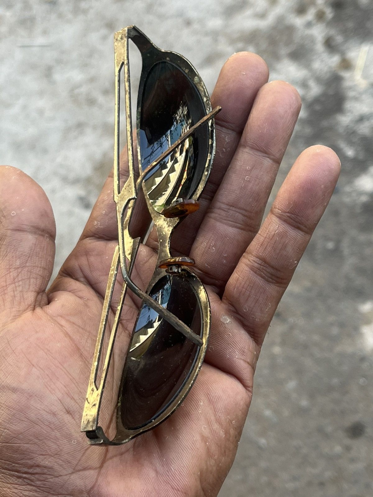 Japanese Brand Vintage 80s Avant-Garde Oval Sunglasses — Metal Frame. Size ONE SIZE - 7 Thumbnail