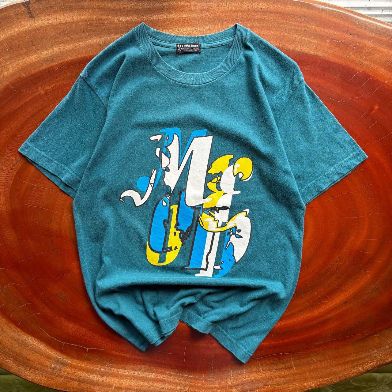 2000s Final Home Art Logo Tshirt