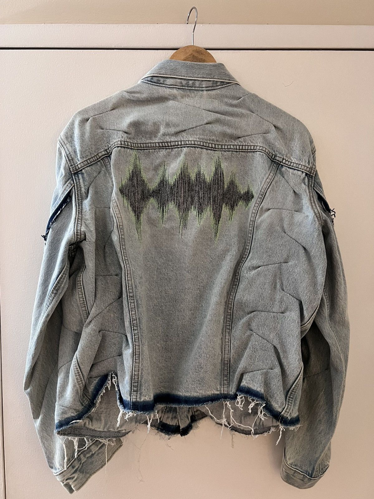 Levi's Levi’s Distorted Pleated Denim Jacket Size US L / EU 52-54 / 3 - 5 Thumbnail