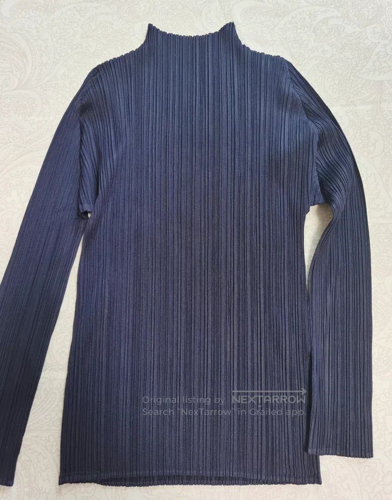 Issey Miyake Issey Miyake Mock Neck Long Sleeve Navy Blue Size L / US 10 / IT 46 - 1 Thumbnail