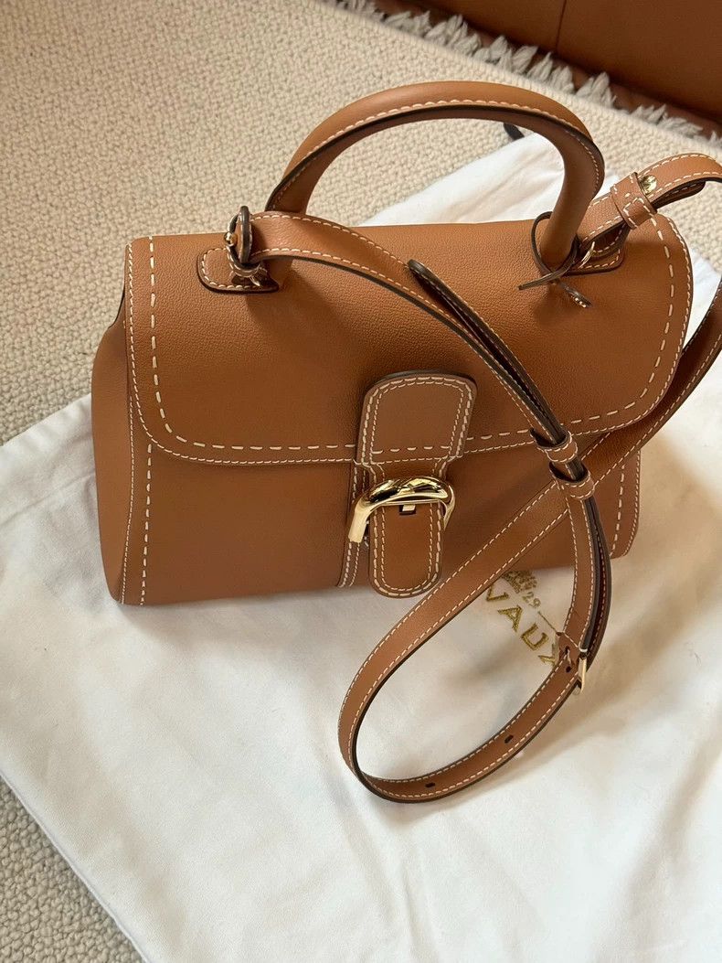 Loewe loewe Caramel exterior stitching medium 28 cross-body bag 2 Size ONE SIZE - 8 Thumbnail