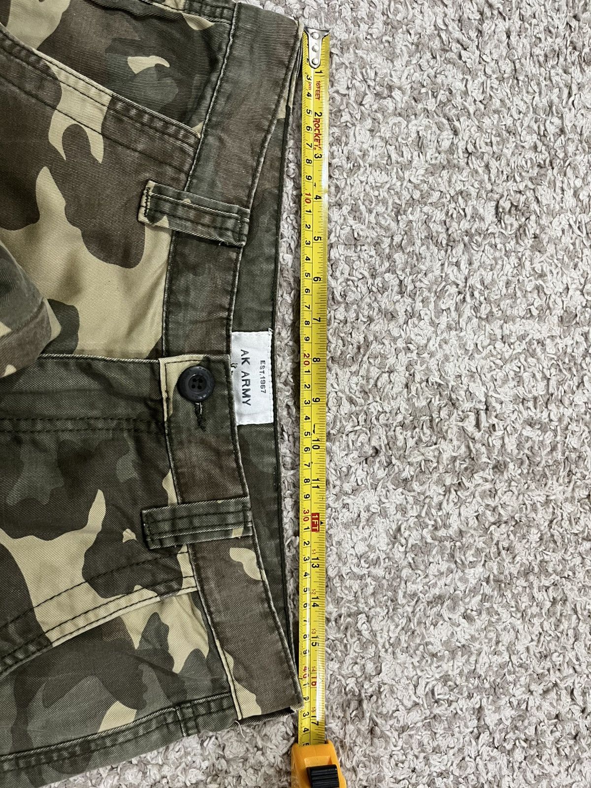 If Six Was Nine AK Army Camo Cargo Pants – 6 Pocket Military Style – Size 33 Size US 33 - 12 Thumbnail