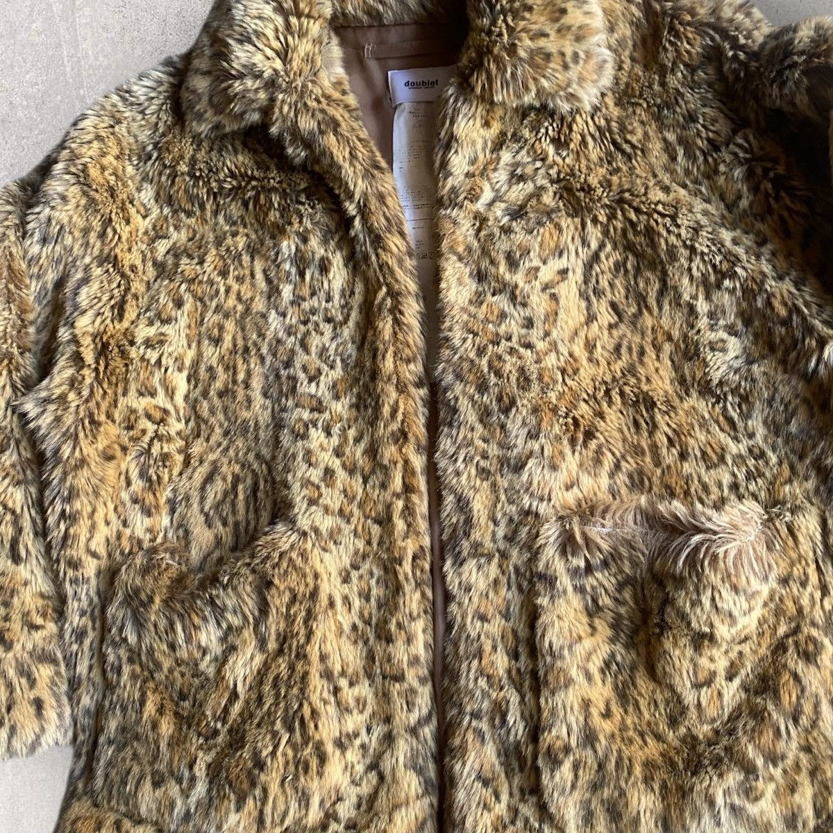 Doublet AW18 Leopard Fur The Painting Coat Size US M / EU 48-50 / 2 - 4 Thumbnail