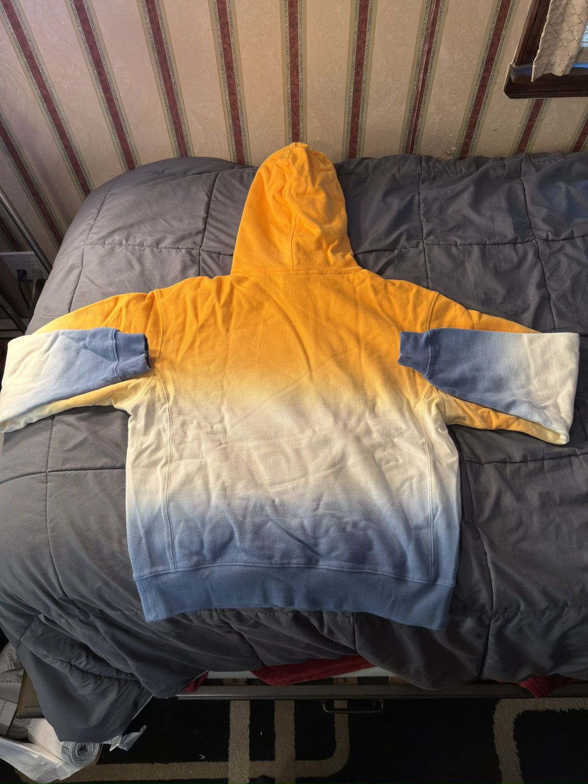 Kith × New Balance Kith x New Balance hoodie Size US M / EU 48-50 / 2 - 3 Thumbnail