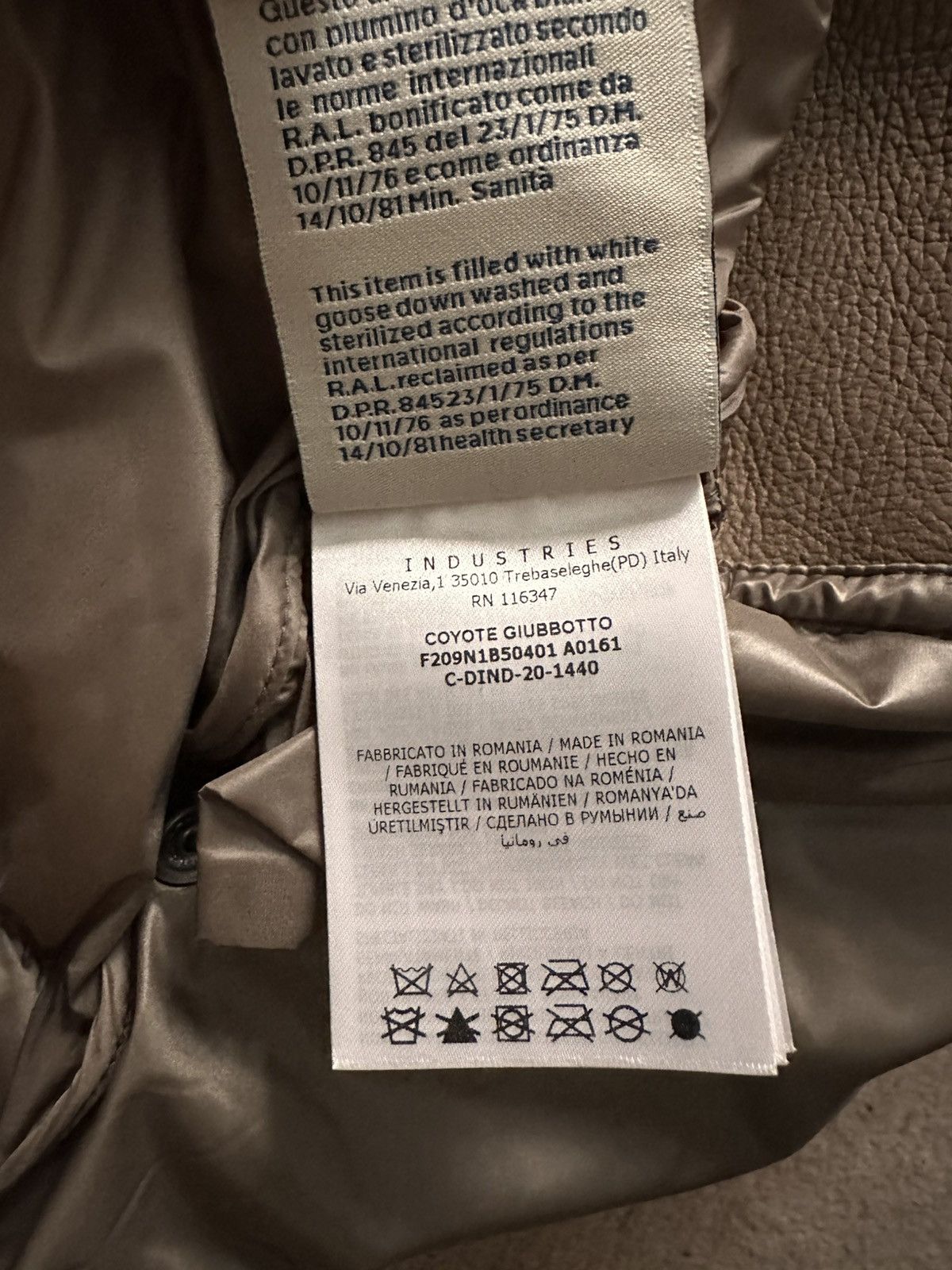 Moncler × Rick Owens Rick Owens x Moncler Coyote Fur Down Jacket Size US S / EU 44-46 / 1 - 13 Thumbnail