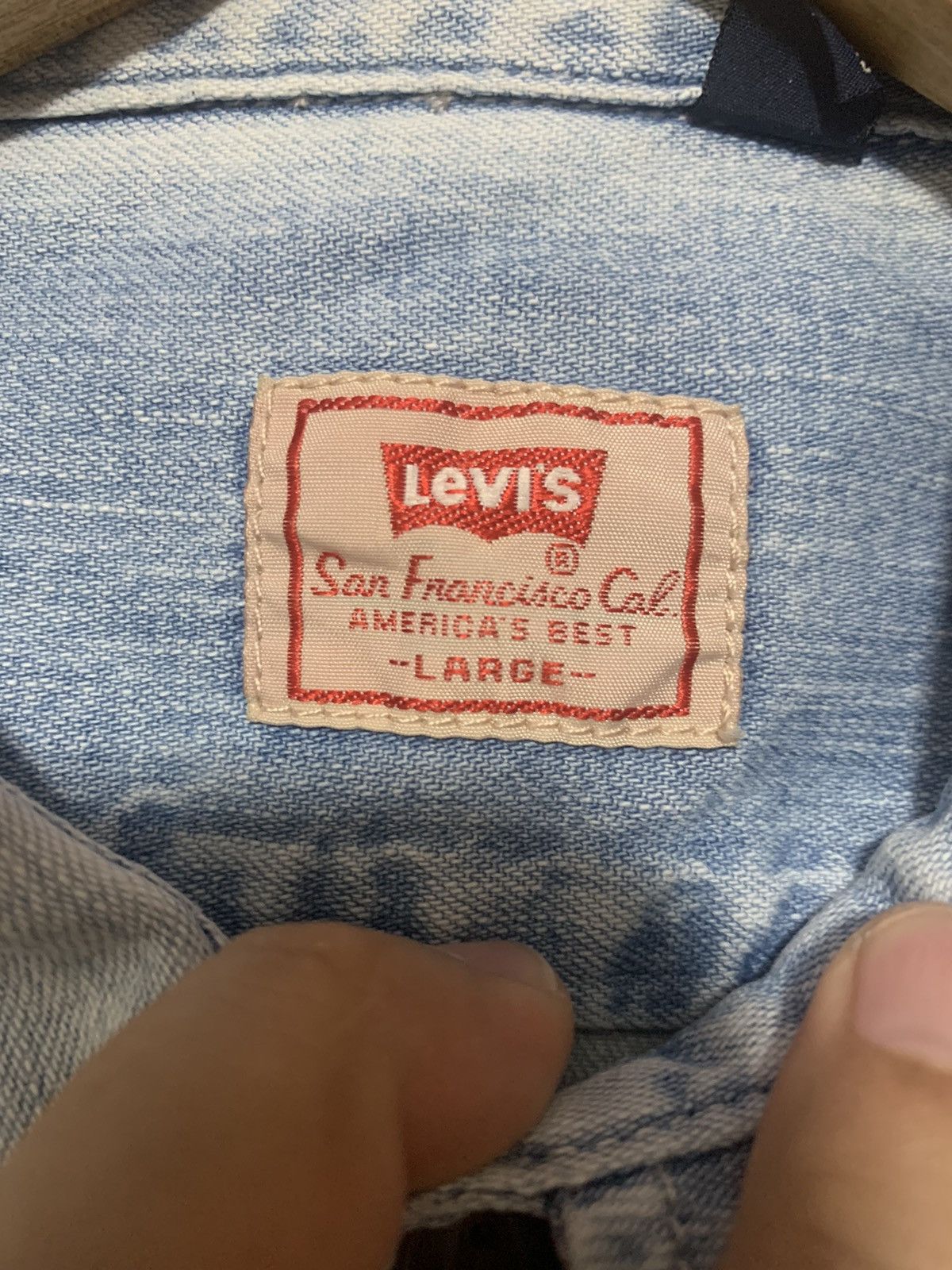 Levi's Vintage Levi’s Denim Sun Faded Shirt Large Size Size US L / EU 52-54 / 3 - 18 Thumbnail
