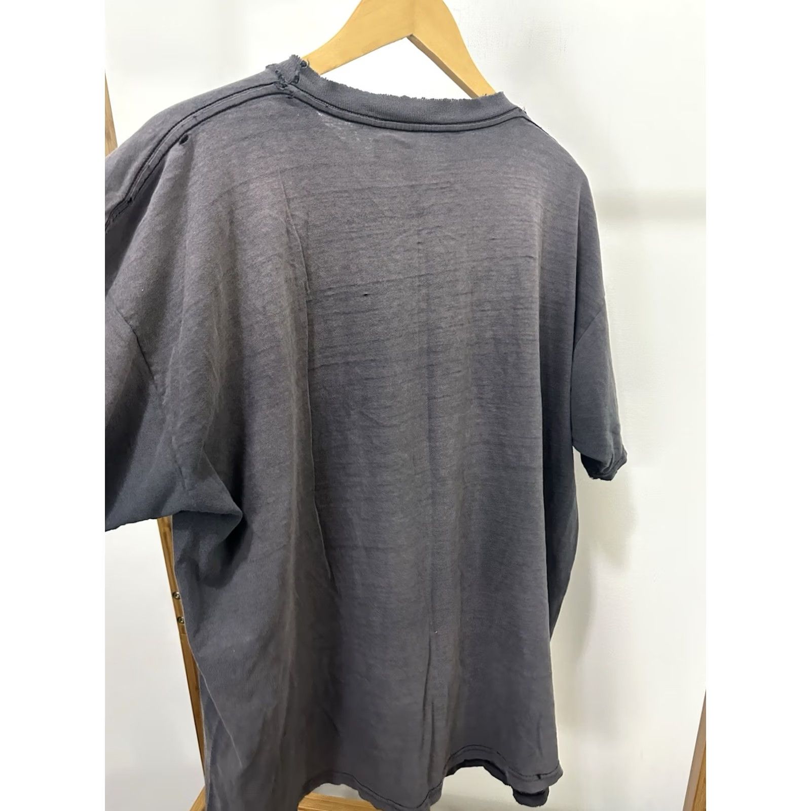 Tultex VTG 90s Cougars Are Awesome MILF Gradient Sun Faded Worn Thrashed T-Shirt 2XL Size US XXL / EU 58 / 5 - 4 Thumbnail