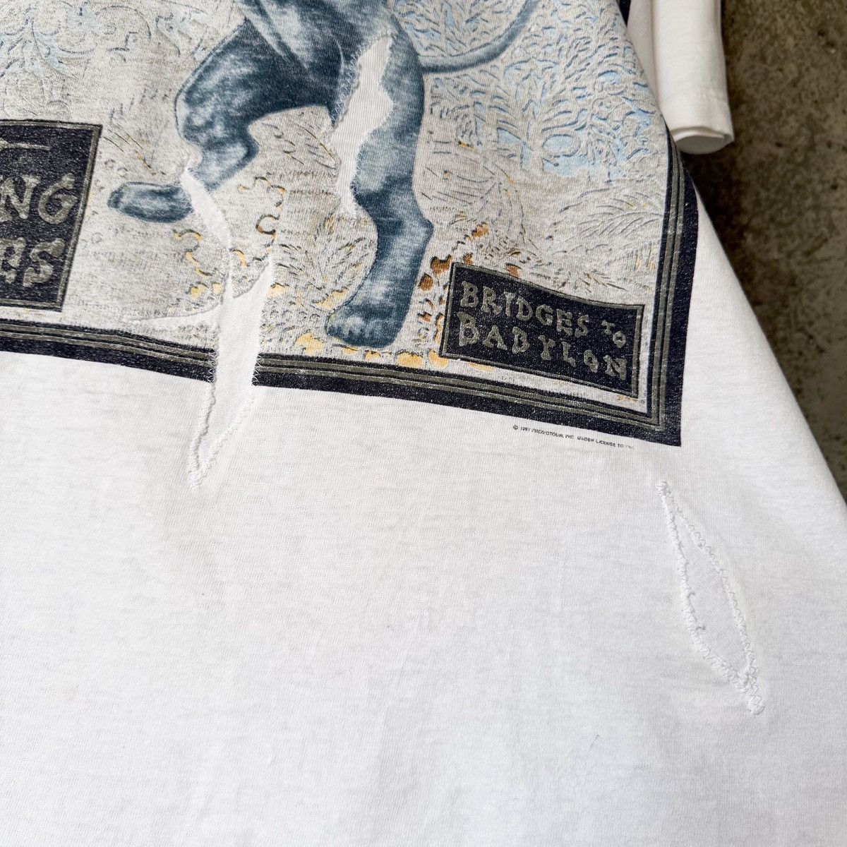 The Rolling Stones THRASHED 90s Vintage The Rolling Stones Babylon Tour T-Shirt Size US XL / EU 56 / 4 - 4 Thumbnail