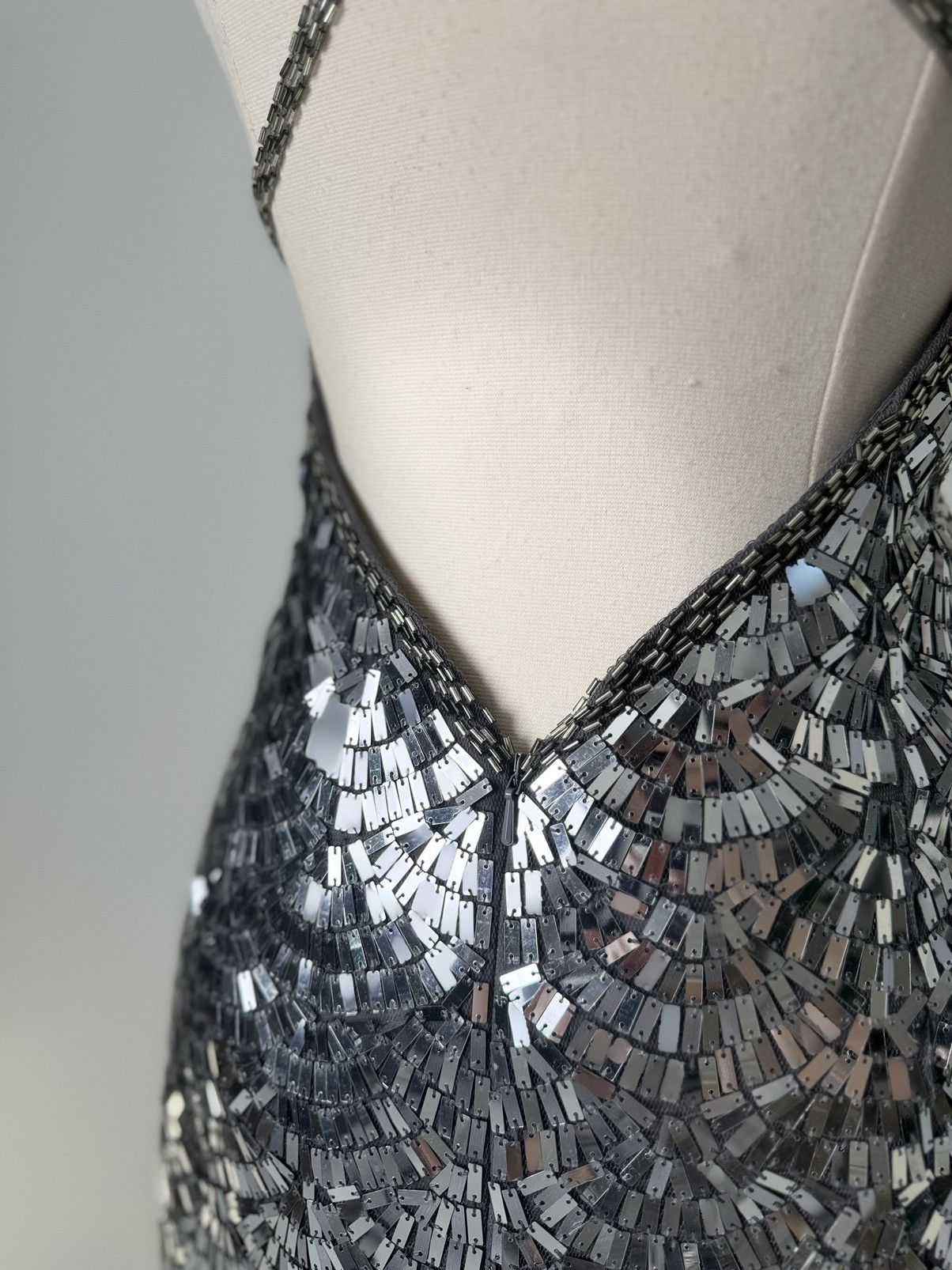 Other Brand New US 14 Jovani Mini Evening Dress in Silver Color Size XL / US 12-14 / IT 48-50 - 4 Thumbnail