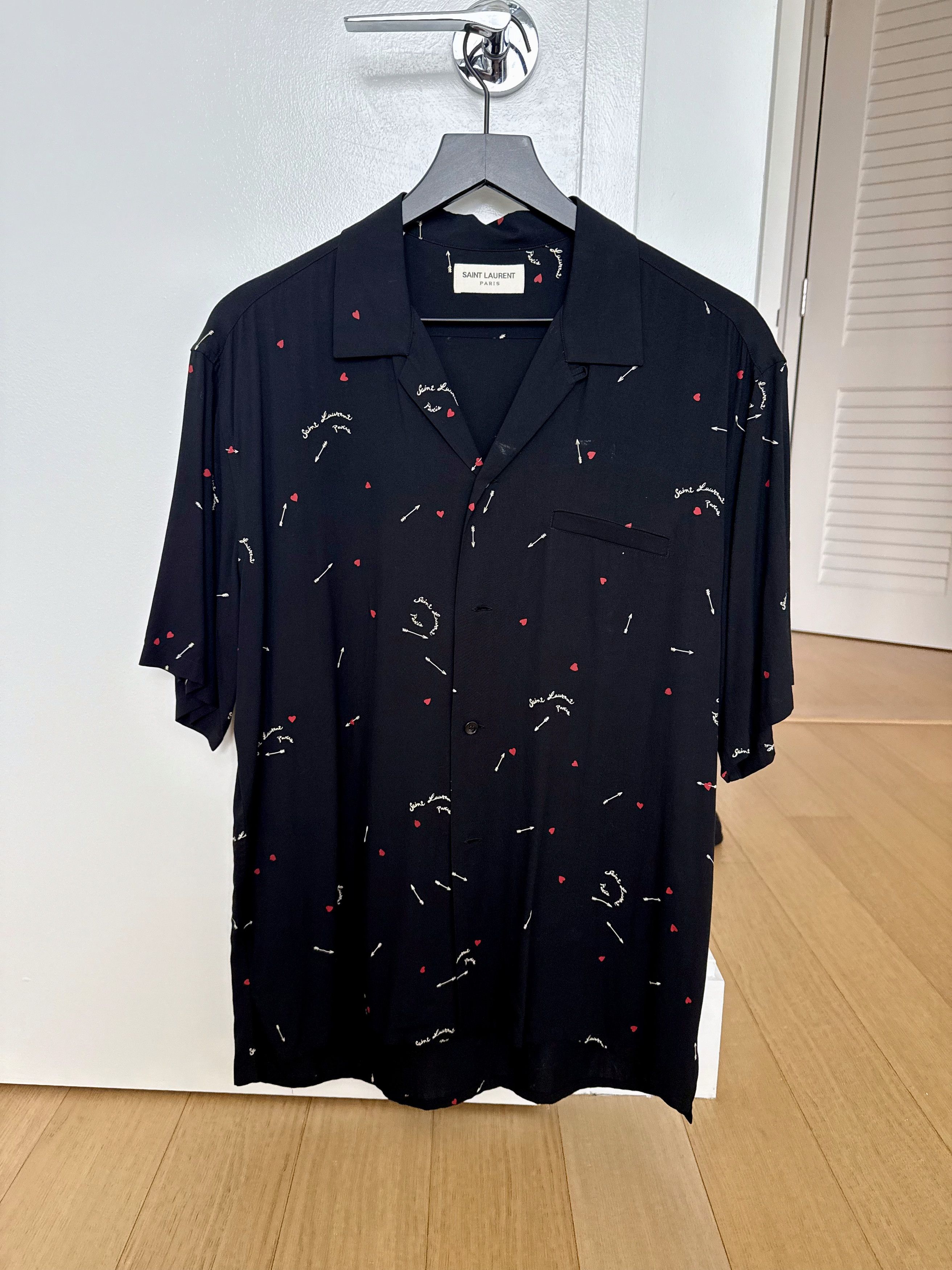Saint Laurent Paris Heart Arrow Print Silk Camp Shirt Black