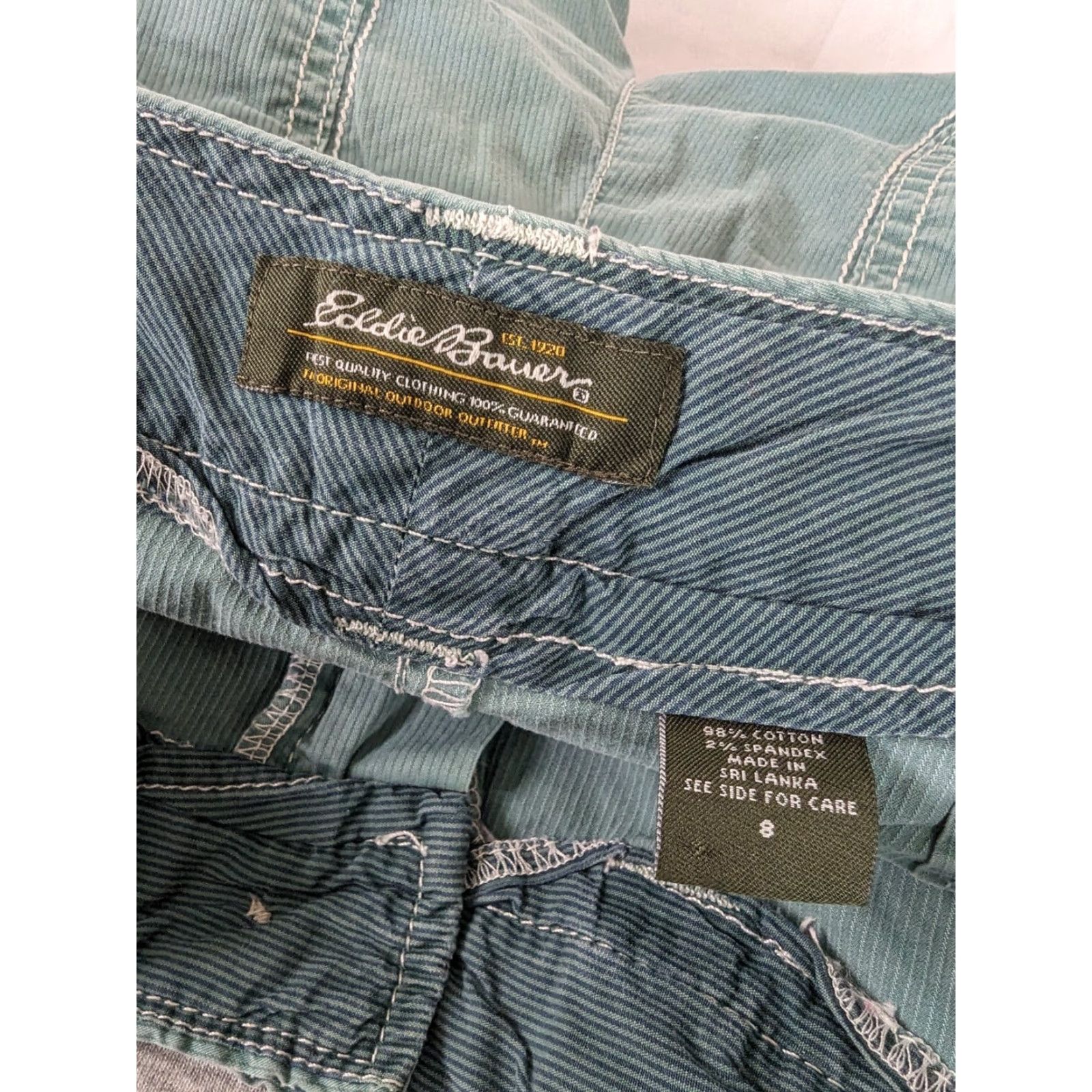 Eddie Bauer Eddie Bauer Hiking Shorts Women 8 Teal Green Cargo Utility Mid Rise 30x6 S4W Size 30" / US 8 / IT 44 - 3 Thumbnail