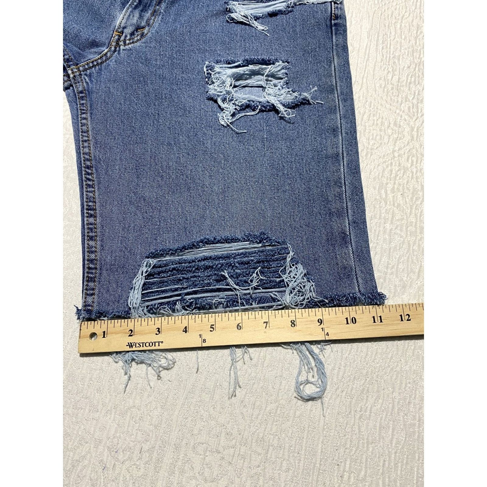 Levi's VINTAGE Levi's 501 Shorts Mens 34 Blue Distressed Raw Hem Denim Ripped Grunge Cutoff Jort Size US 34 / EU 50 - 7 Thumbnail