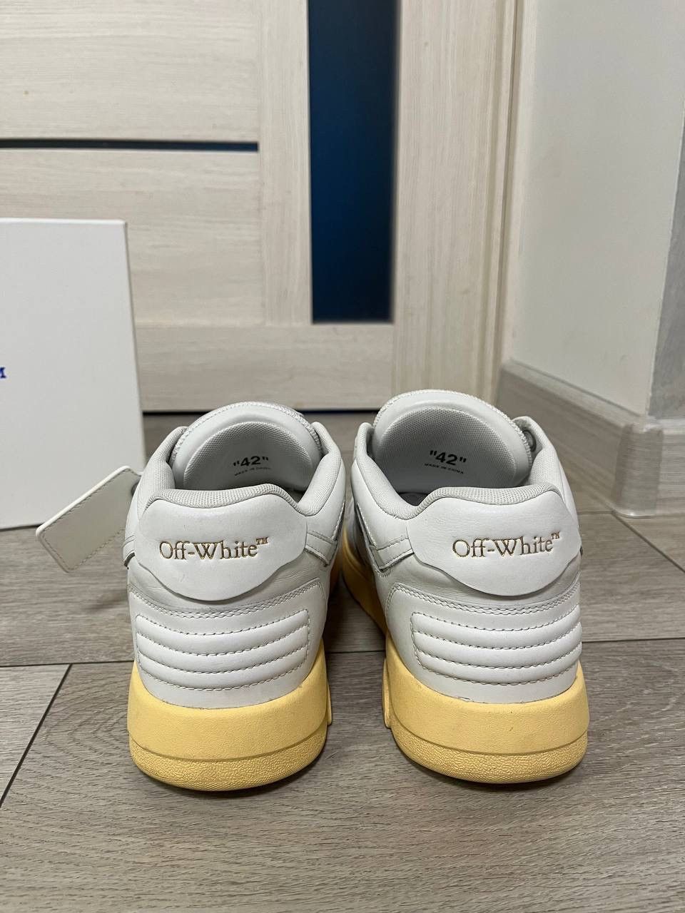 Off-White Off-White Out Off Office Size US 9 / EU 42 - 4 Thumbnail