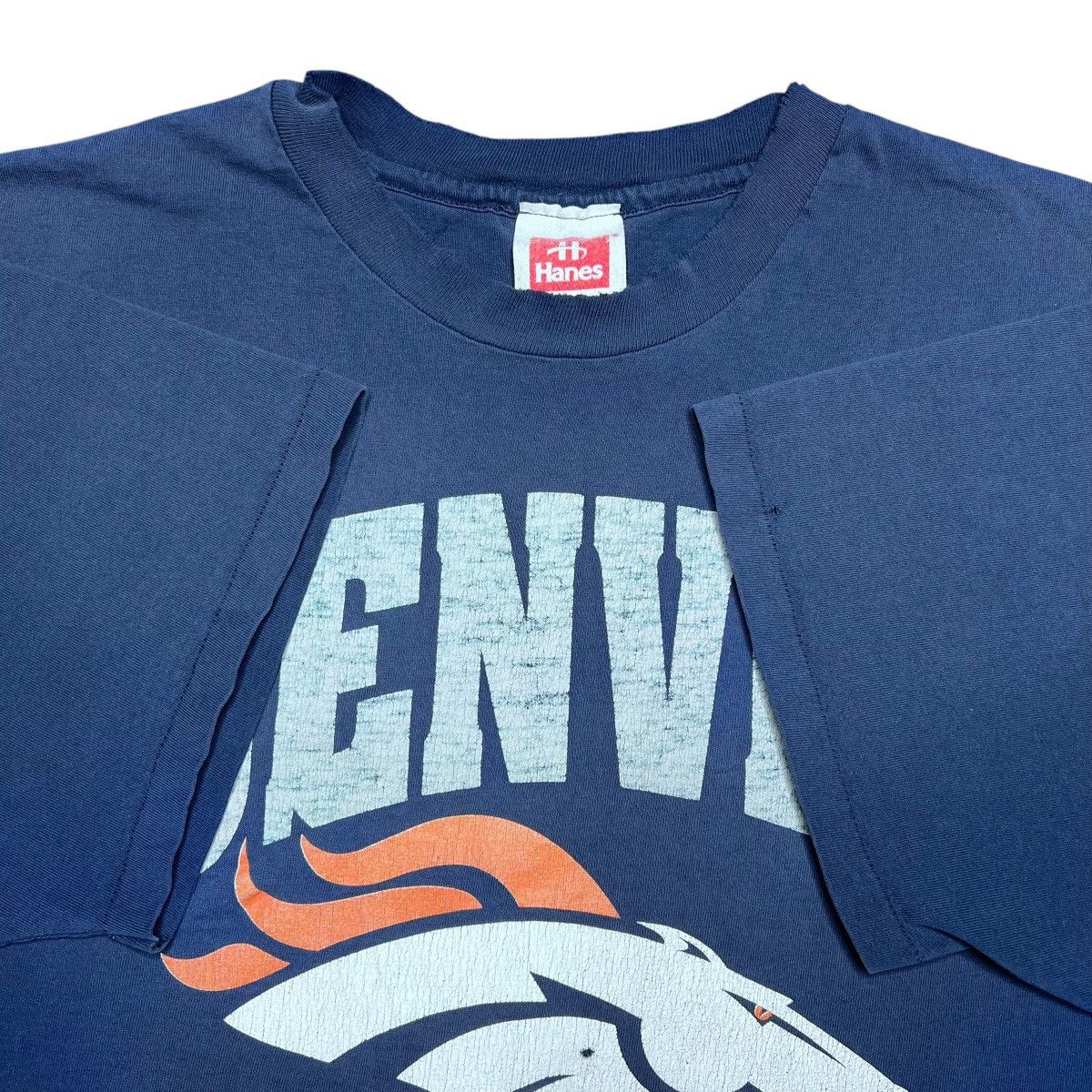 NFL × Vintage Vtg 1997 NFL Denver Broncos Logo Spell Out 3D Graphic Tee Size US XXL / EU 58 / 5 - 2 Thumbnail