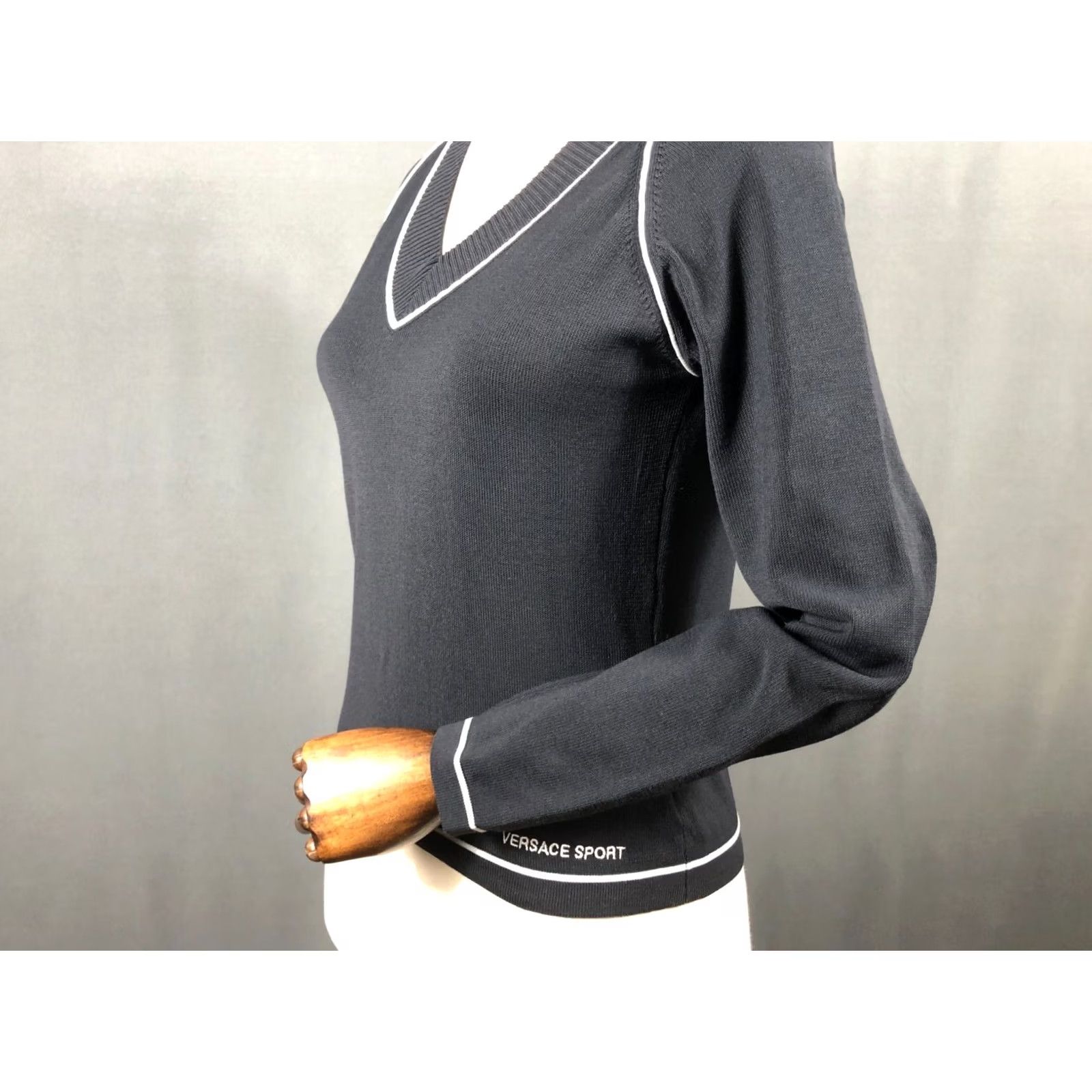 Versace Versace Sport Pullover Women M Black Cotton Jersey V-Neck Knit Long Sleeve Sweater Regular Size Top Size M / US 6-8 / IT 42-44 - 6 Thumbnail