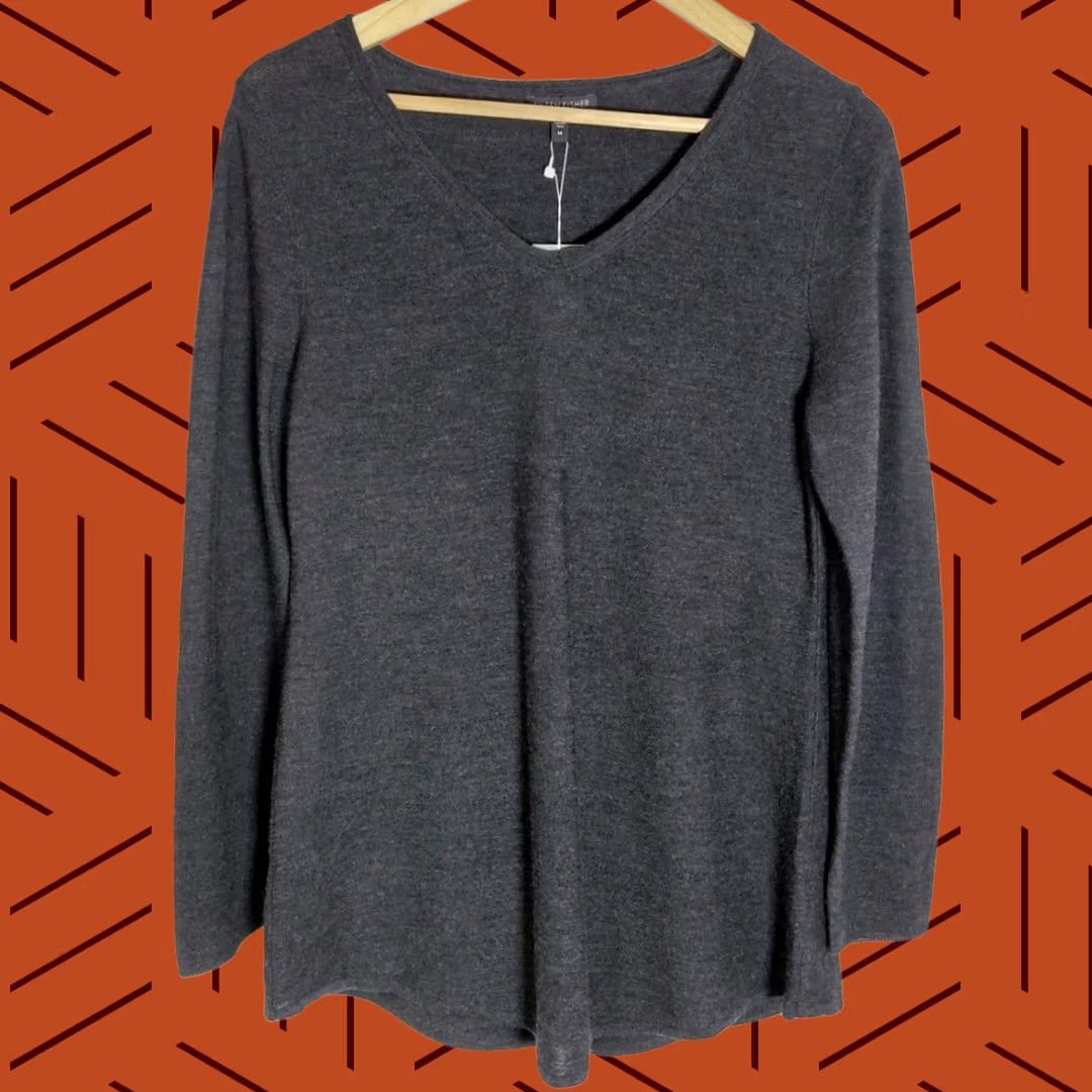 Eileen Fisher NWT EILEEN FISHER 100% Merino Wool Sweater Gray Solid Knit Women Size M V-Neck Pullover Casual Workwear Size M / US 6-8 / IT 42-44 - 1 Thumbnail