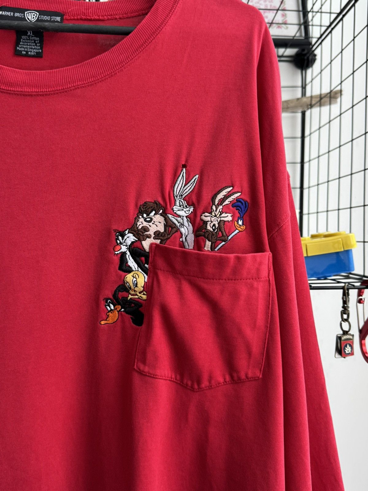Warner Bros Vintage Warner Bros Red Long Sleeve Size US XL / EU 56 / 4 - 2 Thumbnail